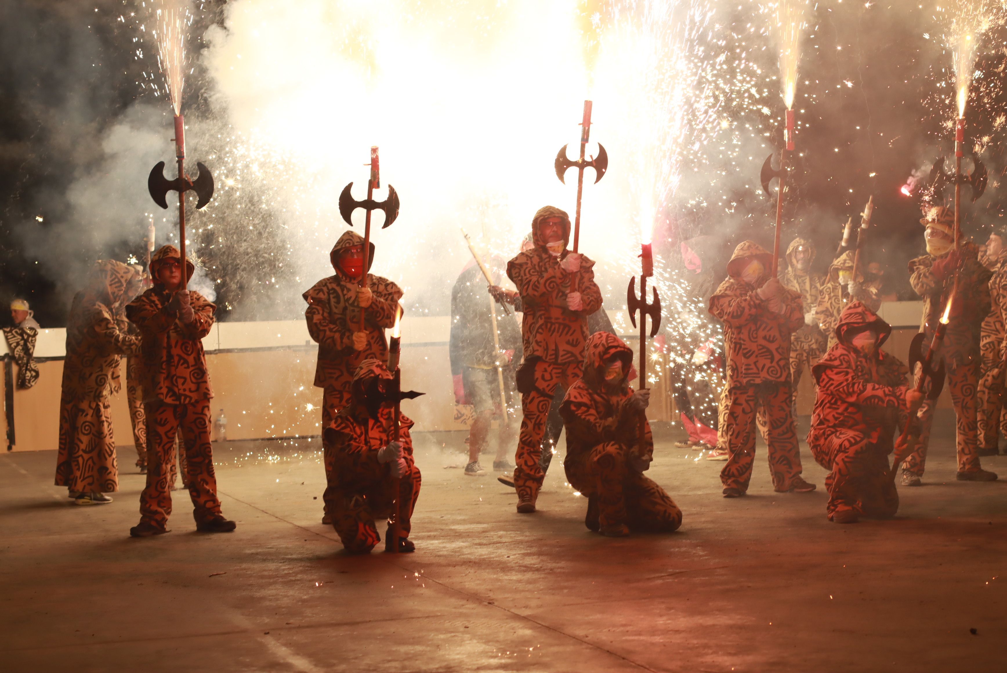 Raval de foc amb la la Colla de Diables de la Riera, la Colla de Diables Rubeo Diablorum i la Colla de Diables de Rubí. FOTO: Josep Llamas