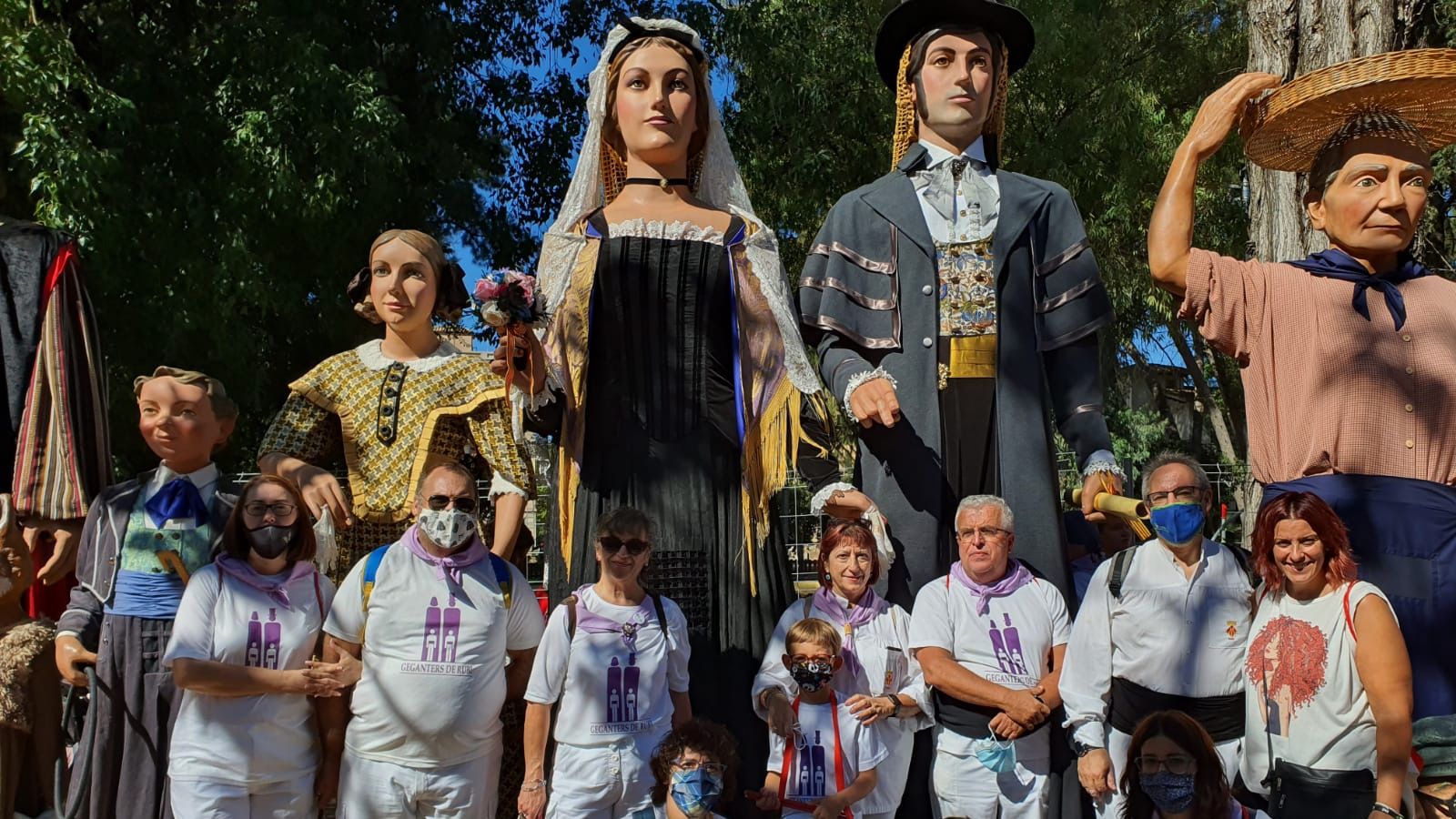 Els gegants de Rubí a Tortosa. FOTO: Cedida Els gegants de Rubí a Tortosa. FOTO: Cedida
