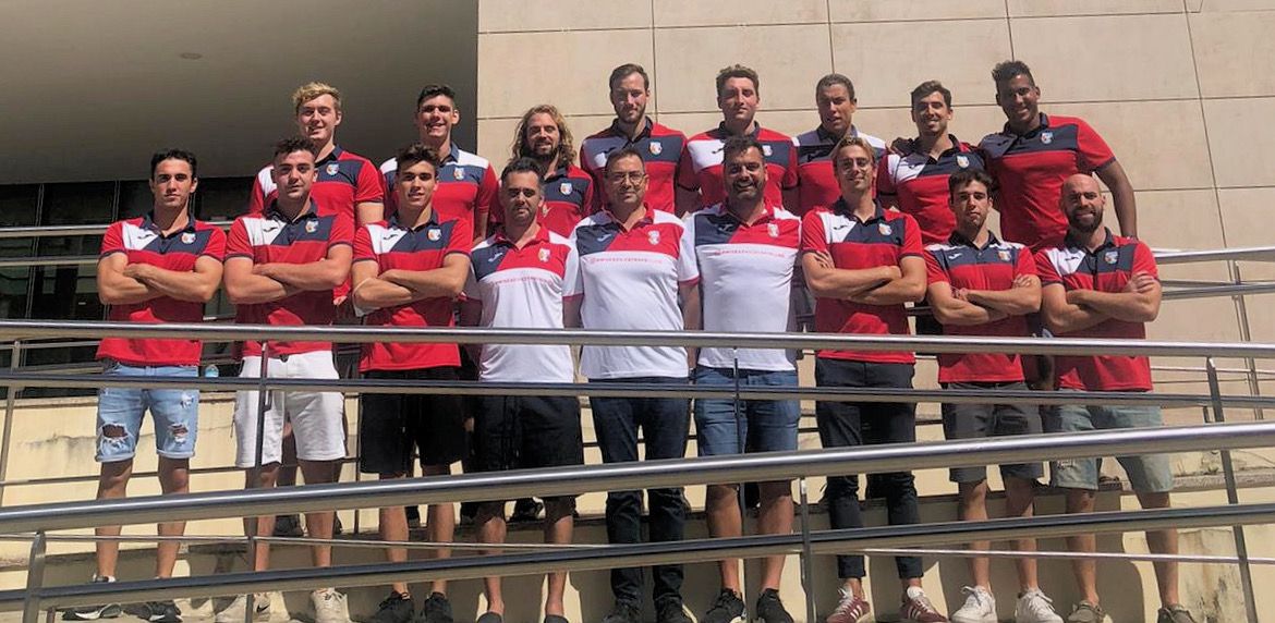 L’equip absolut masculí de waterpolo del CN Rubí s'ha proclamat campió del torneig de Porto. FOTO: Cedida L’equip absolut masculí de waterpolo del CN Rubí s'ha proclamat campió del torneig de Porto. FOTO: Cedida