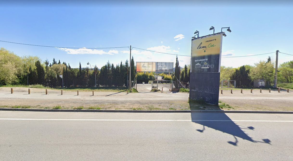 Entrada de les Carpes Lemon de Sant Cugat, a la carretera de Rubí. FOTO: Google Maps Entrada de les Carpes Lemon de Sant Cugat, a la carretera de Rubí. FOTO: Google Maps