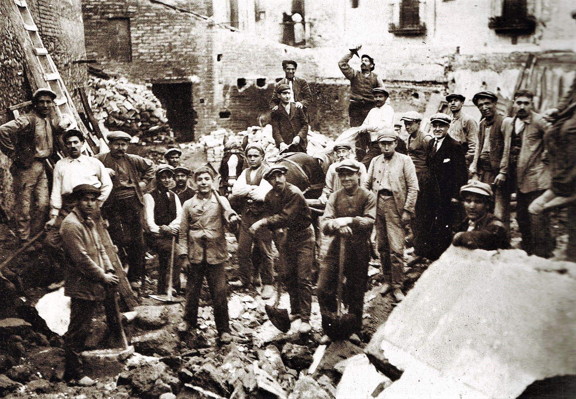 Joventut nacionalista de Rubí, en el 1920. FOTO: Arxiu Fotogràfic del Museu de Rubí