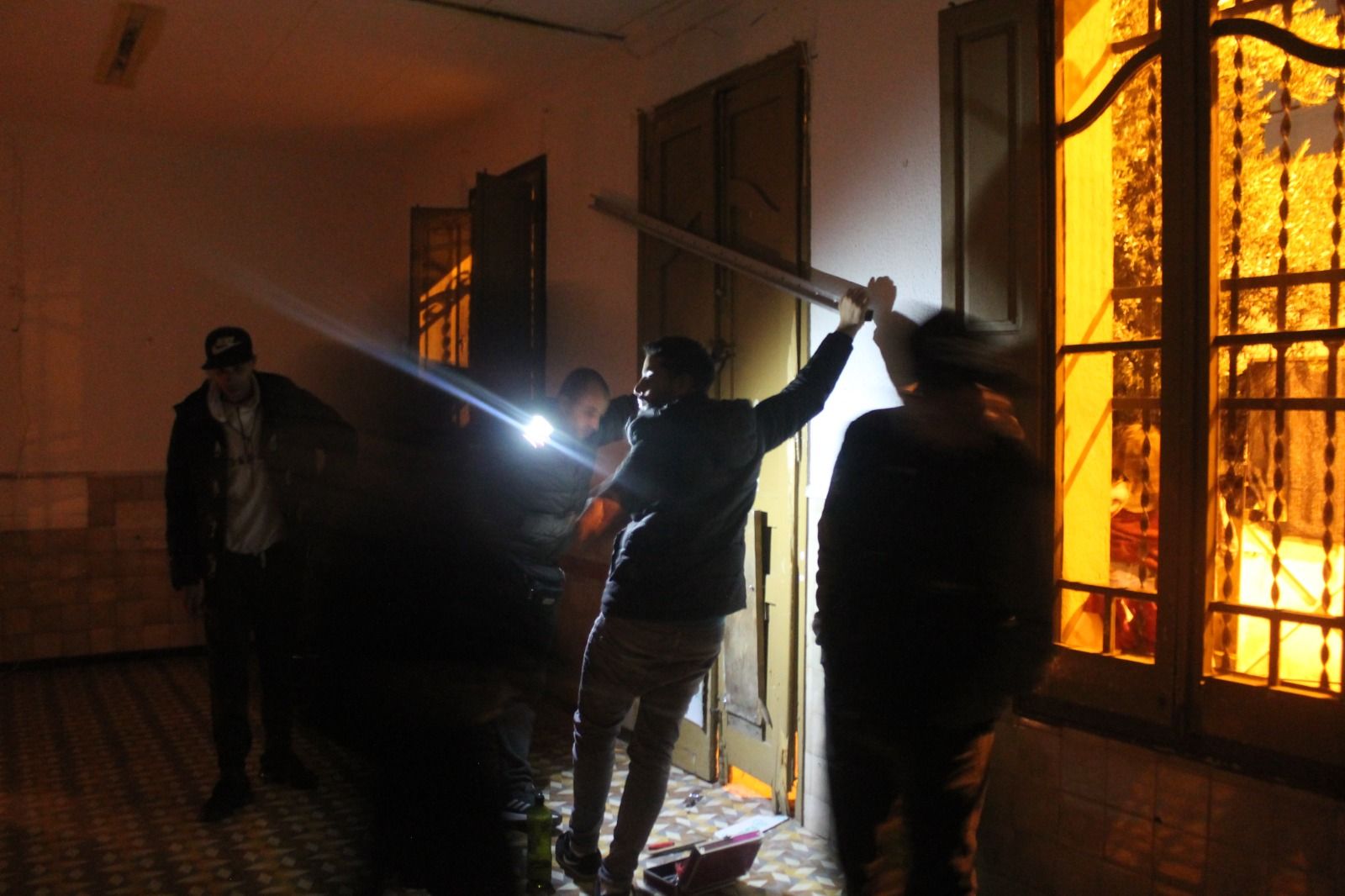 La nova seu social de la PAH de Rubí està en una casa propietat d'un banc al carrer La Plana de Can Bertran. FOTO: Sergi Rodergas