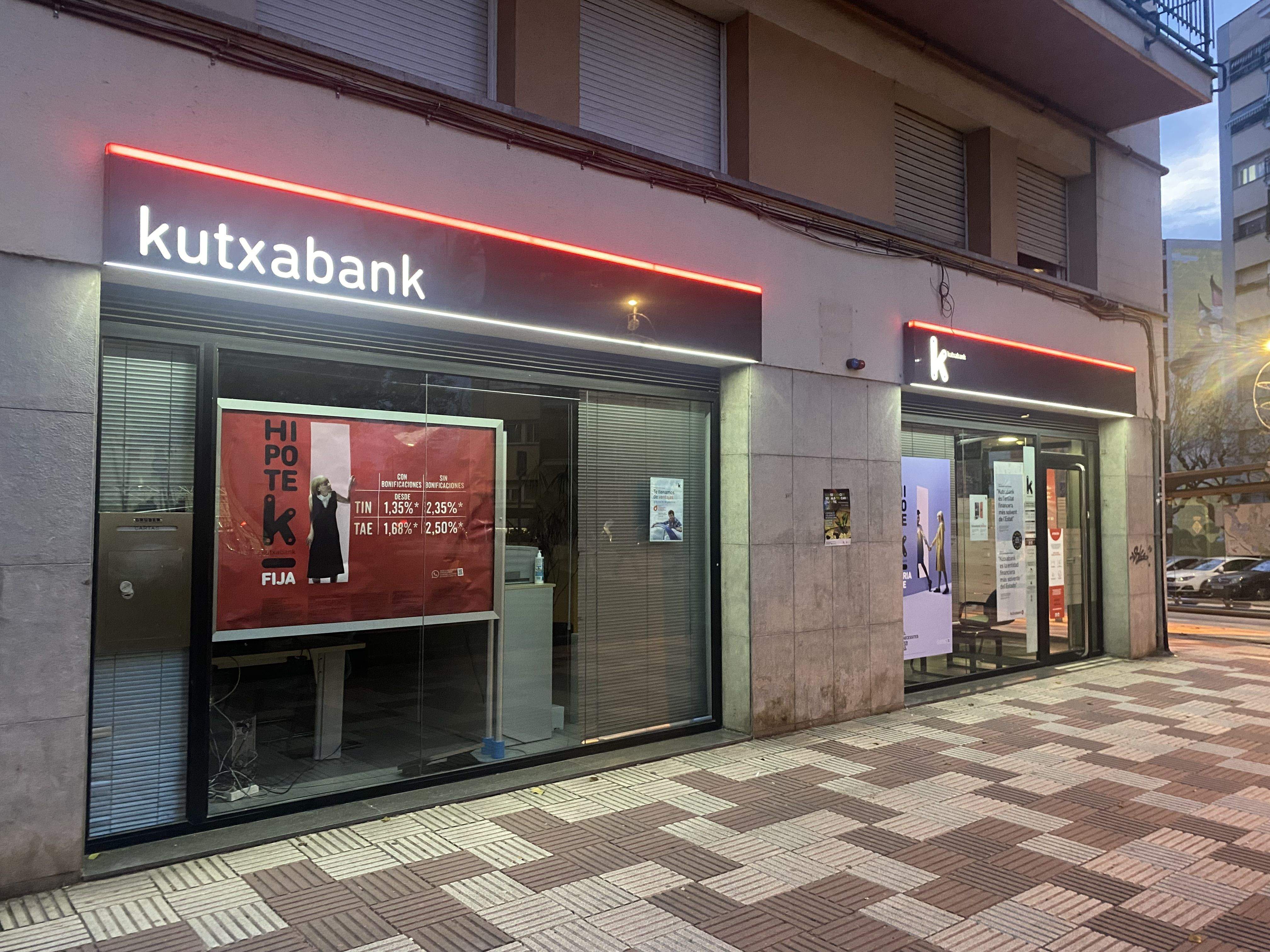 Oficina de Kutxabank que tancarà a mitjans de desembre. FOTO: R. Cabús Oficina de Kutxabank que tancarà a mitjans de desembre. FOTO: R. Cabús