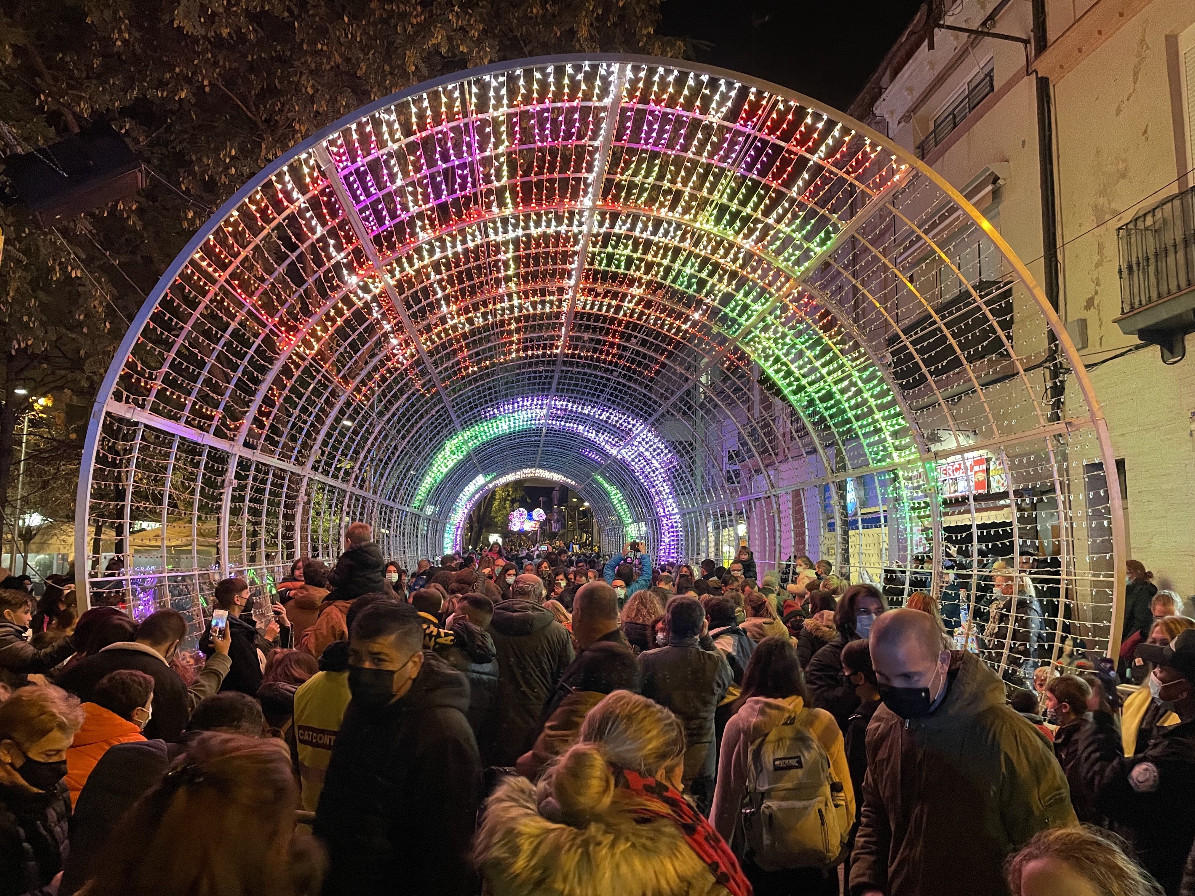 Encesa de l'Illa de la Llum de Nadal, el passat 26 de novembre. FOTO: Arnau M. 