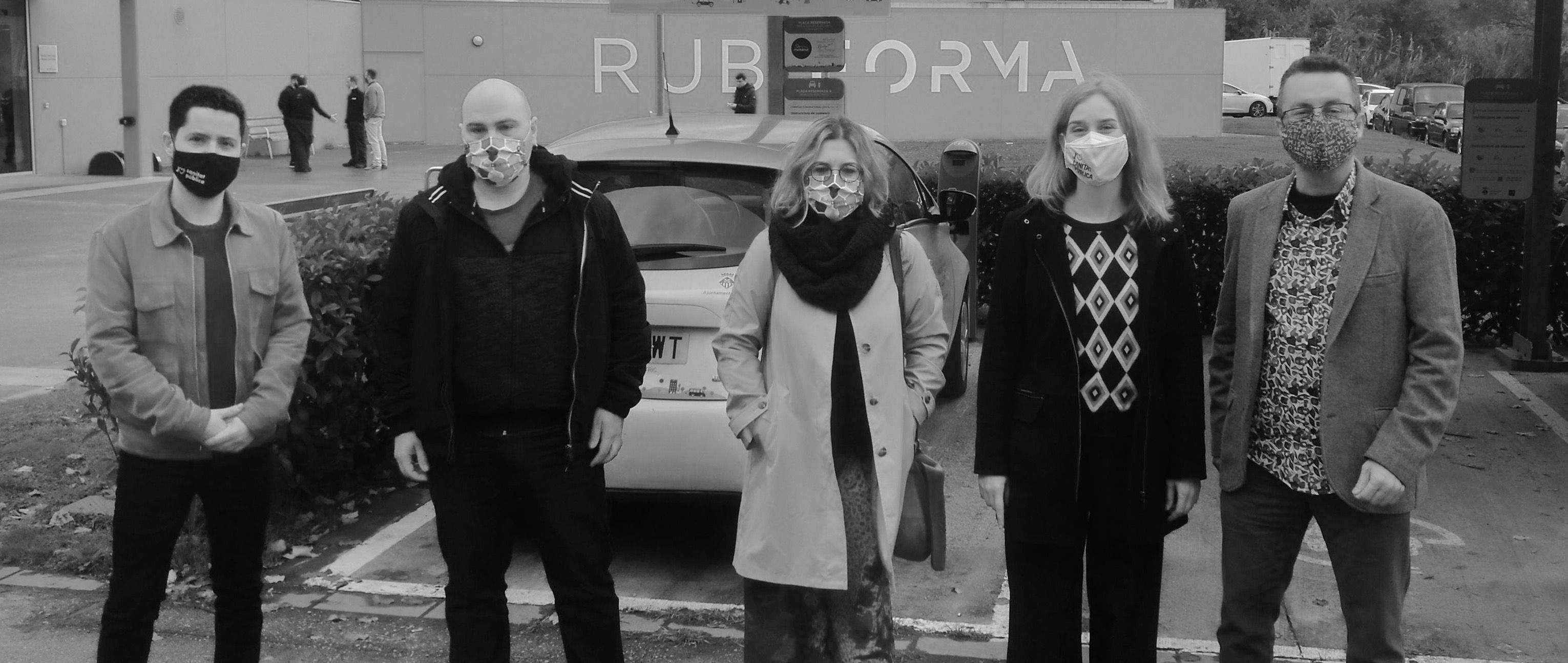 La presidenta d'En Comú Podem, Jéssica Albiach, acompanyada dels regidors Andrés Medrano, Ànnia García i Pau Navarro a Rubí. FOTO: Arxiu