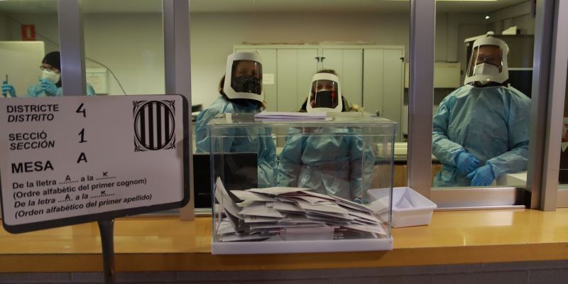 Eleccions al Parlament de Catalunya 14-F a Rubí. FOTO: Josep Llamas