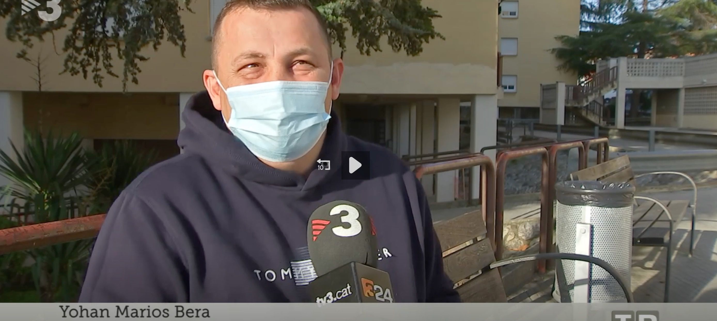 TV3 ha entrevistat en Johan Marios, l'empresari de Rubí que ha 52 dècims de loteria del número 59395 TV3 ha entrevistat en Johan Marios, l'empresari de Rubí que ha 52 dècims de loteria del número 59395