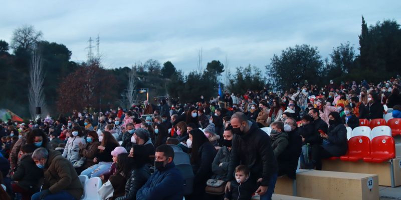 Les localitats gratuïtes per veure l'espectacle dels Reis es van exhaurir en menys d'una hora. FOTO: Josep Llamas