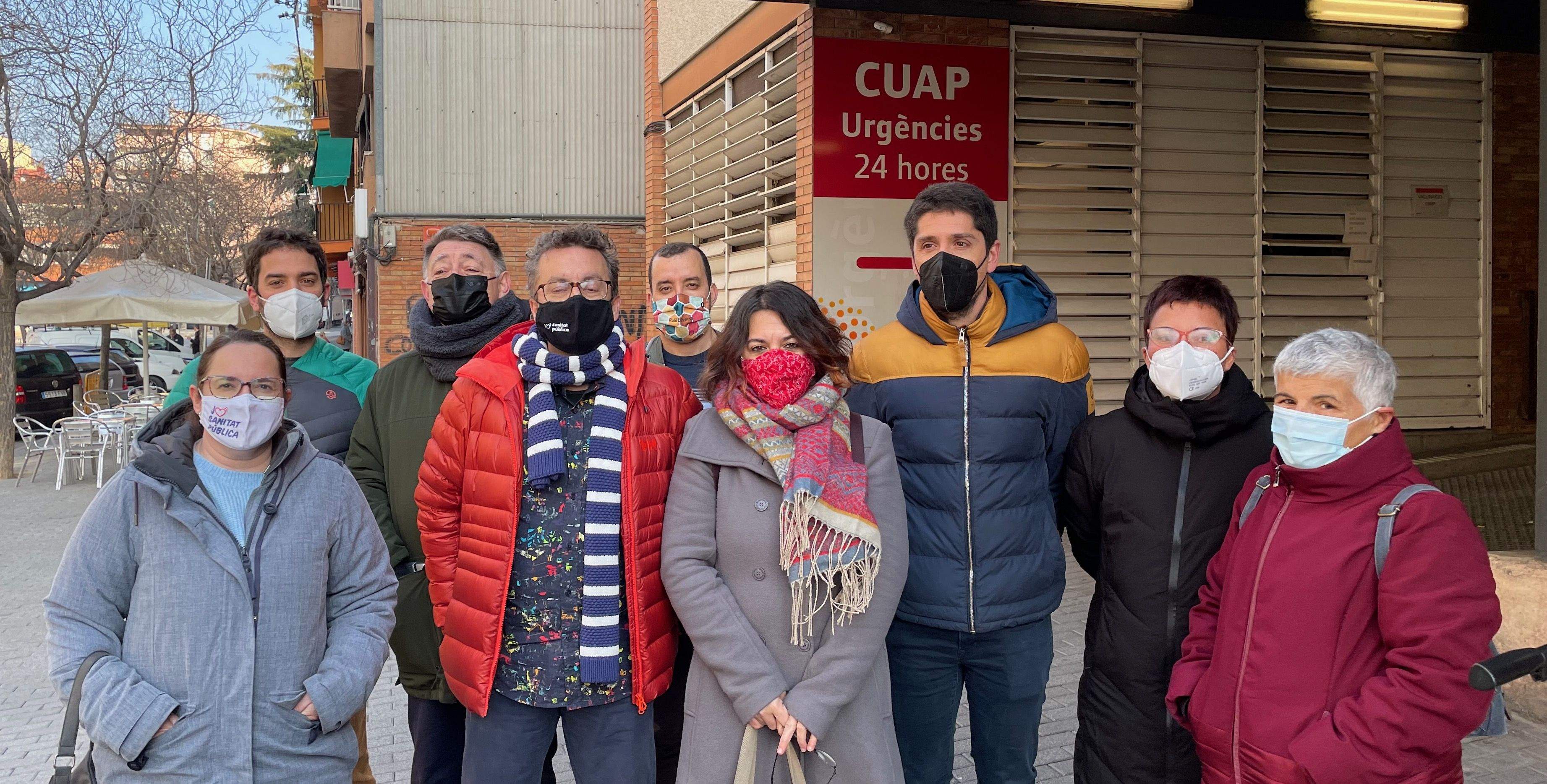 Membres d'En Comú Podem i la plataforma Rubí Sanitat. FOTO: NHS