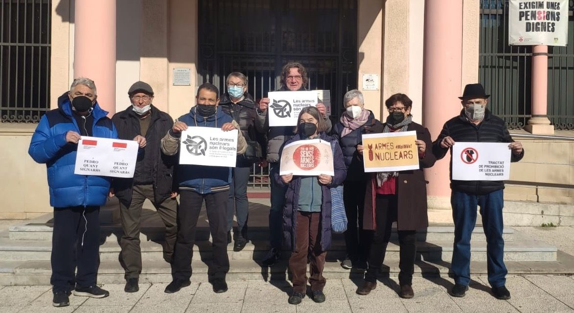 Acte de Rubí Solidari per al suport del Tractat sobre Prohibició de les Armes Nuclears. FOTO: Cedida