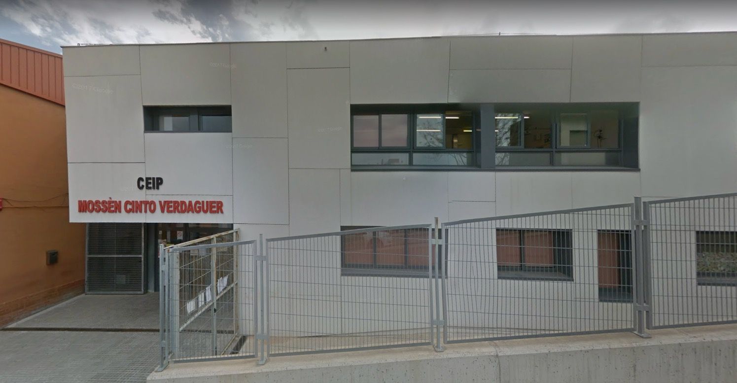 Façana de l'escola Mossèn Cinto Verdaguer. FOTO: Google Maps Façana de l'escola Mossèn Cinto Verdaguer. FOTO: Google Maps