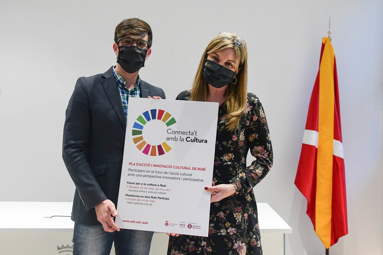 L'alcaldessa i el regidor, durant la presentació del PAIC. FOTO: Ajuntament de Rubí/Localpres