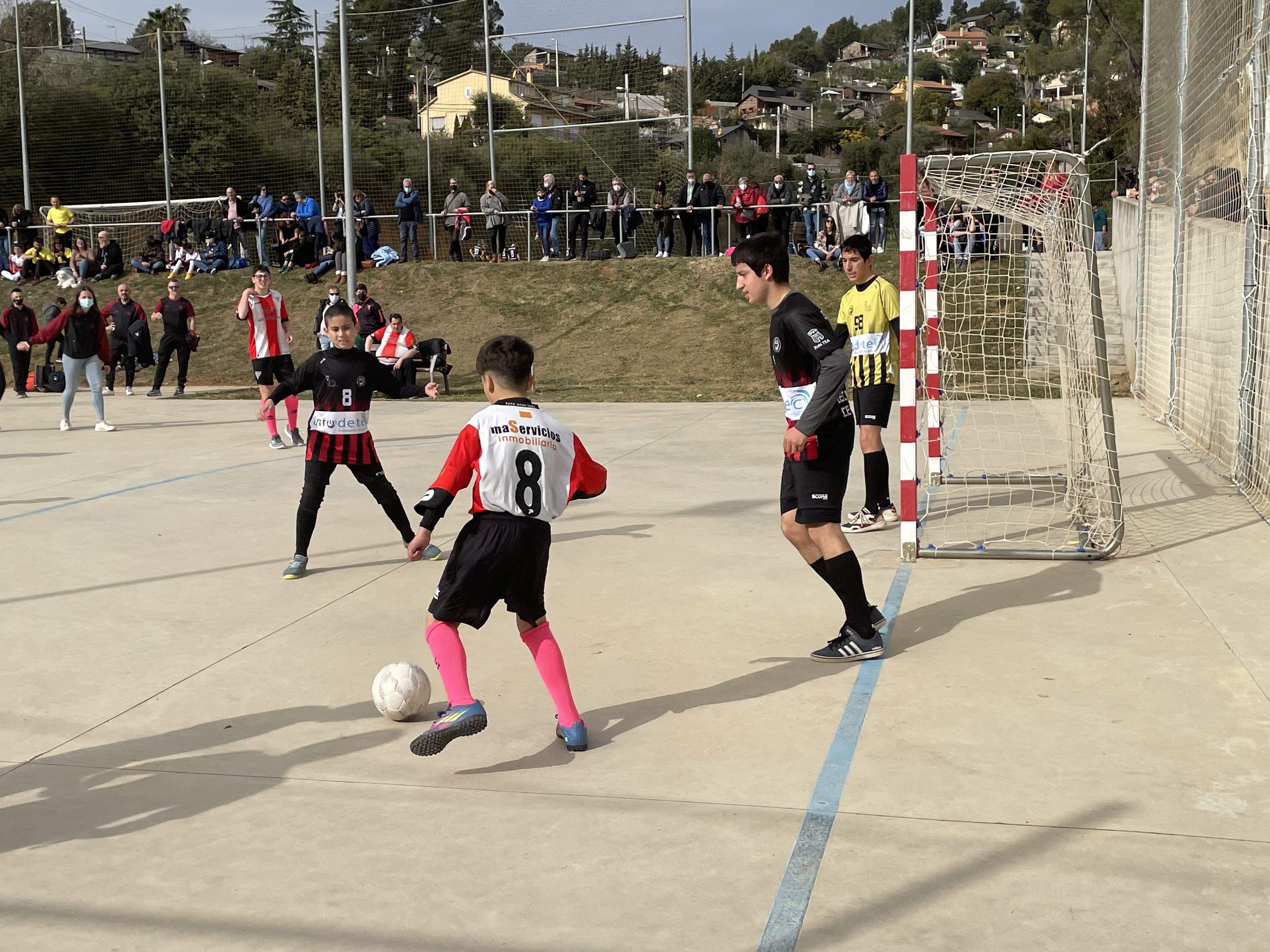 El CEF Can Mir organitza de nou el torneig de futbol inclusiu. FOTO: Arnau Martínez