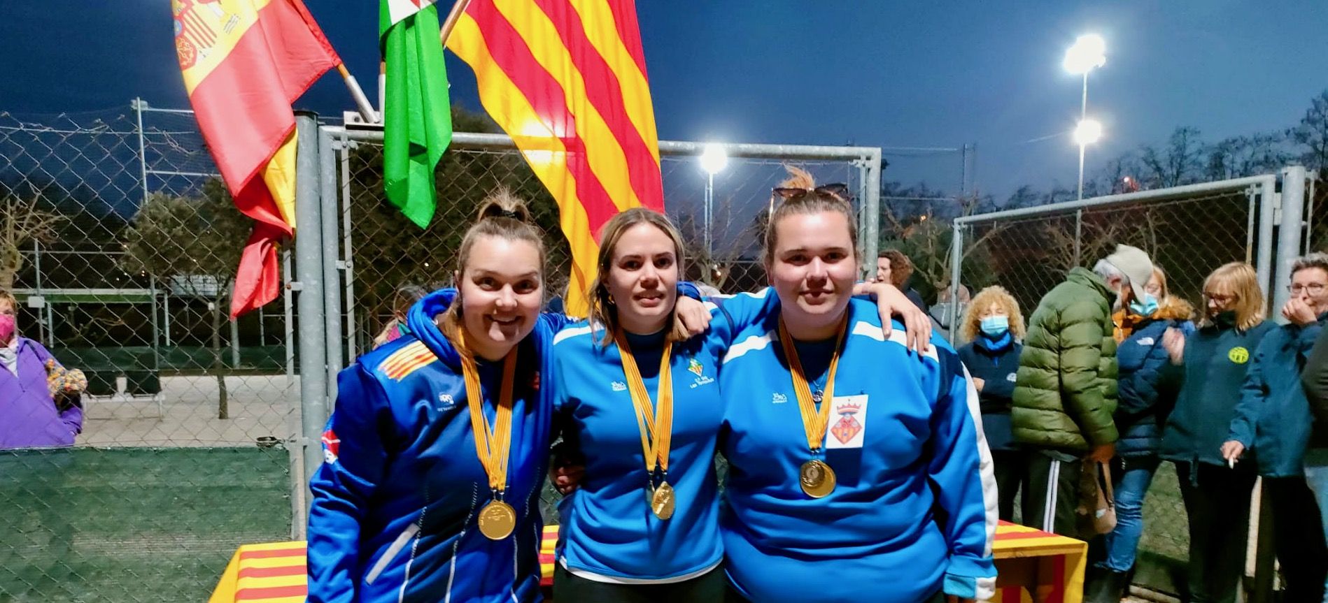  D'esquerra a dreta: Judit Renaut, Azahara Priego i Marina Carreño, campiones de Catalunya de petanca de tripletes. FOTO: Cedida