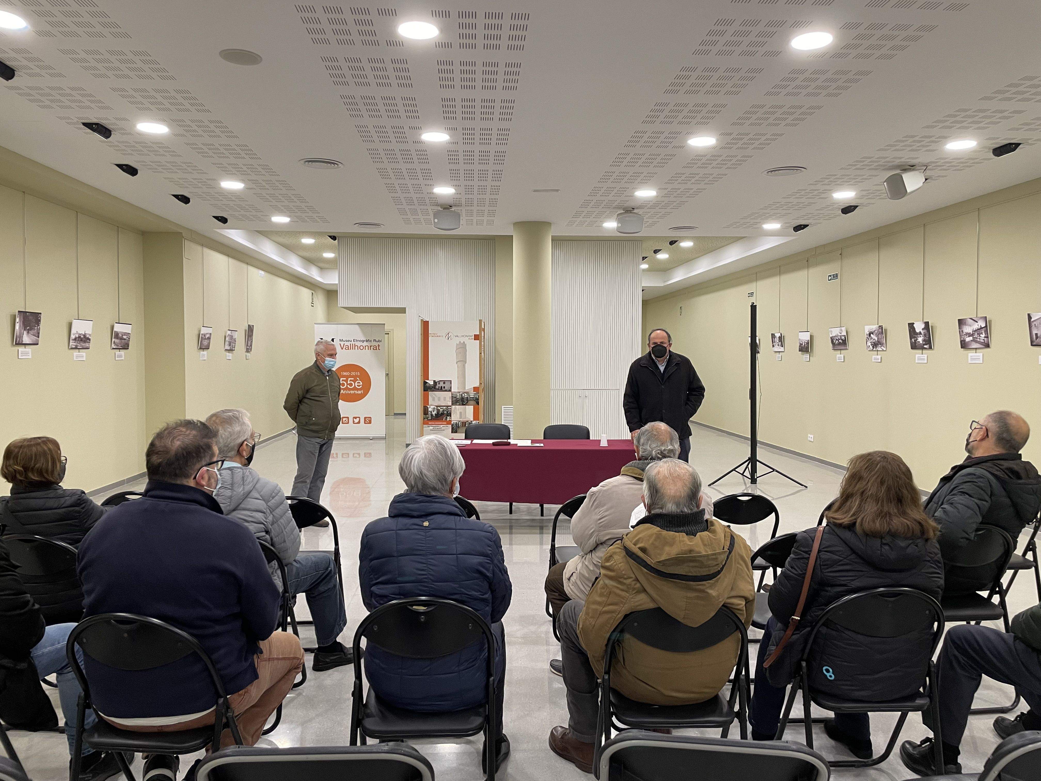 Exposició de fotos antigues de Rubí al Museu Vallhonrat. FOTO: Arnau Martínez