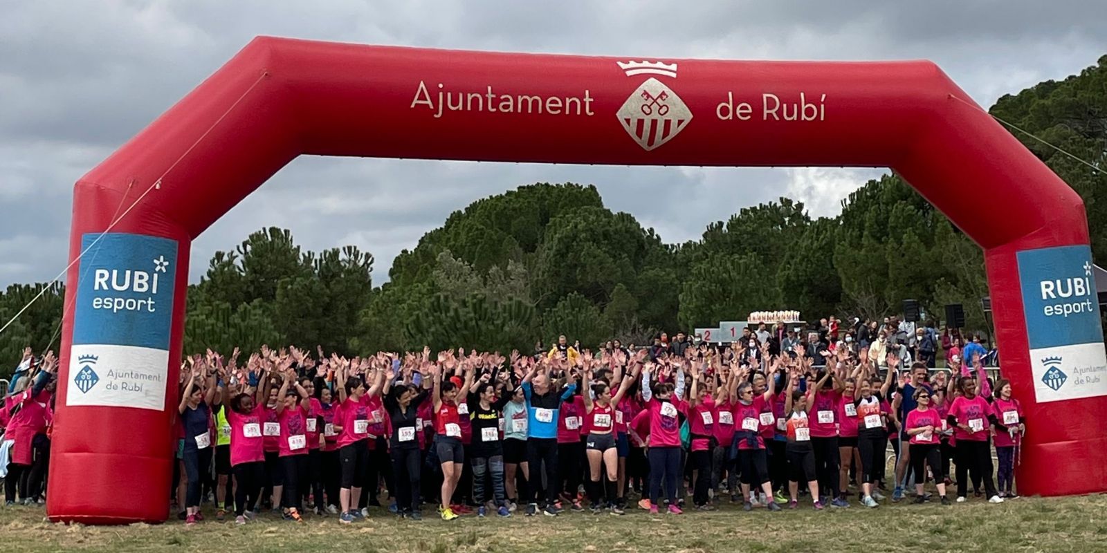 Les notícies més llegides de la setmana, com la cursa de la dona. FOTO: Joan S. Bou