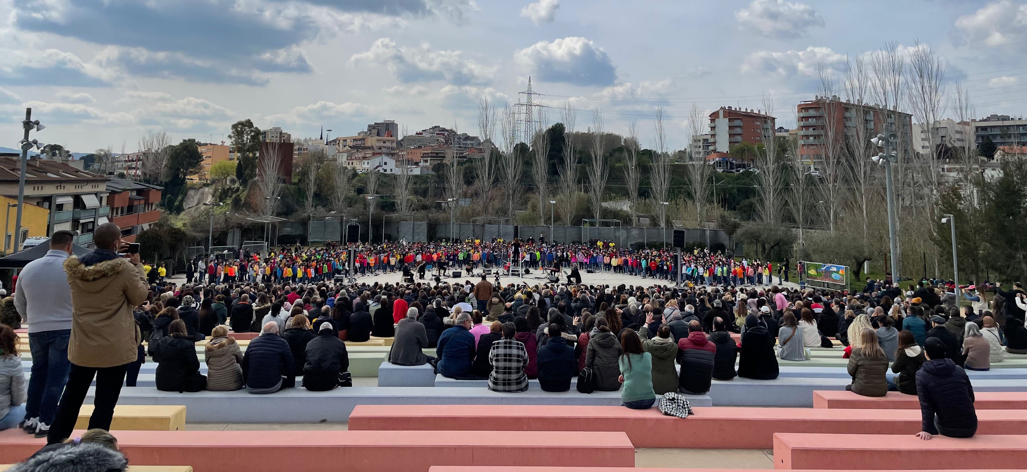 Vuitena edició de la cantata escolar a l'amfiteatre del Castell. FOTO: NHS