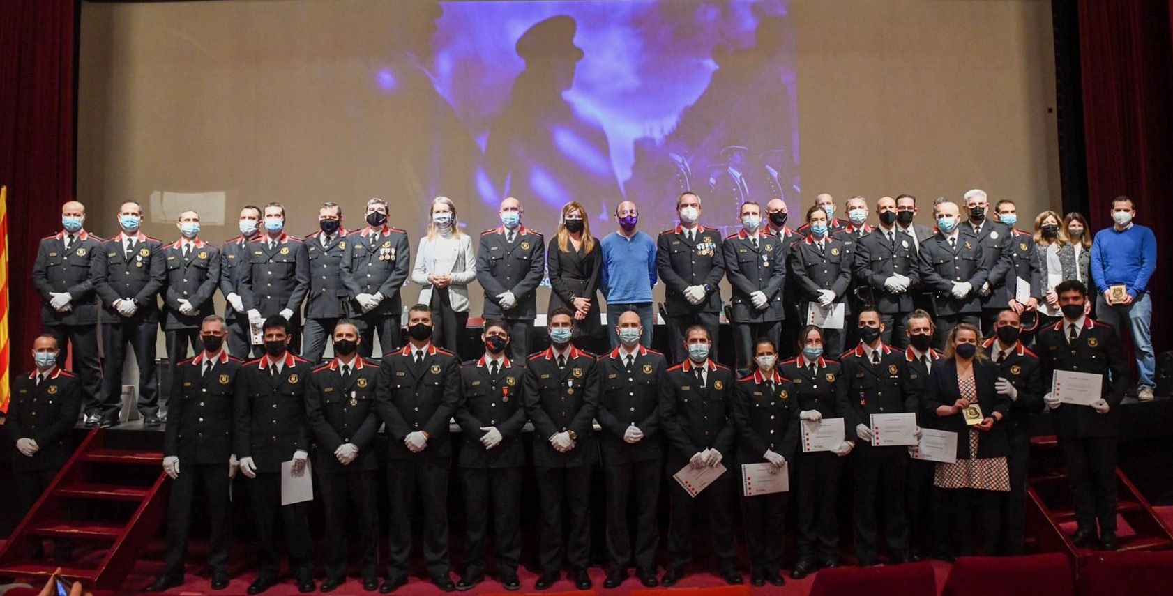 Rubí ha acollit el dia de les Esquadres al teatre municipal La Sala. FOTO: Ajuntament de Rubí-Localpres