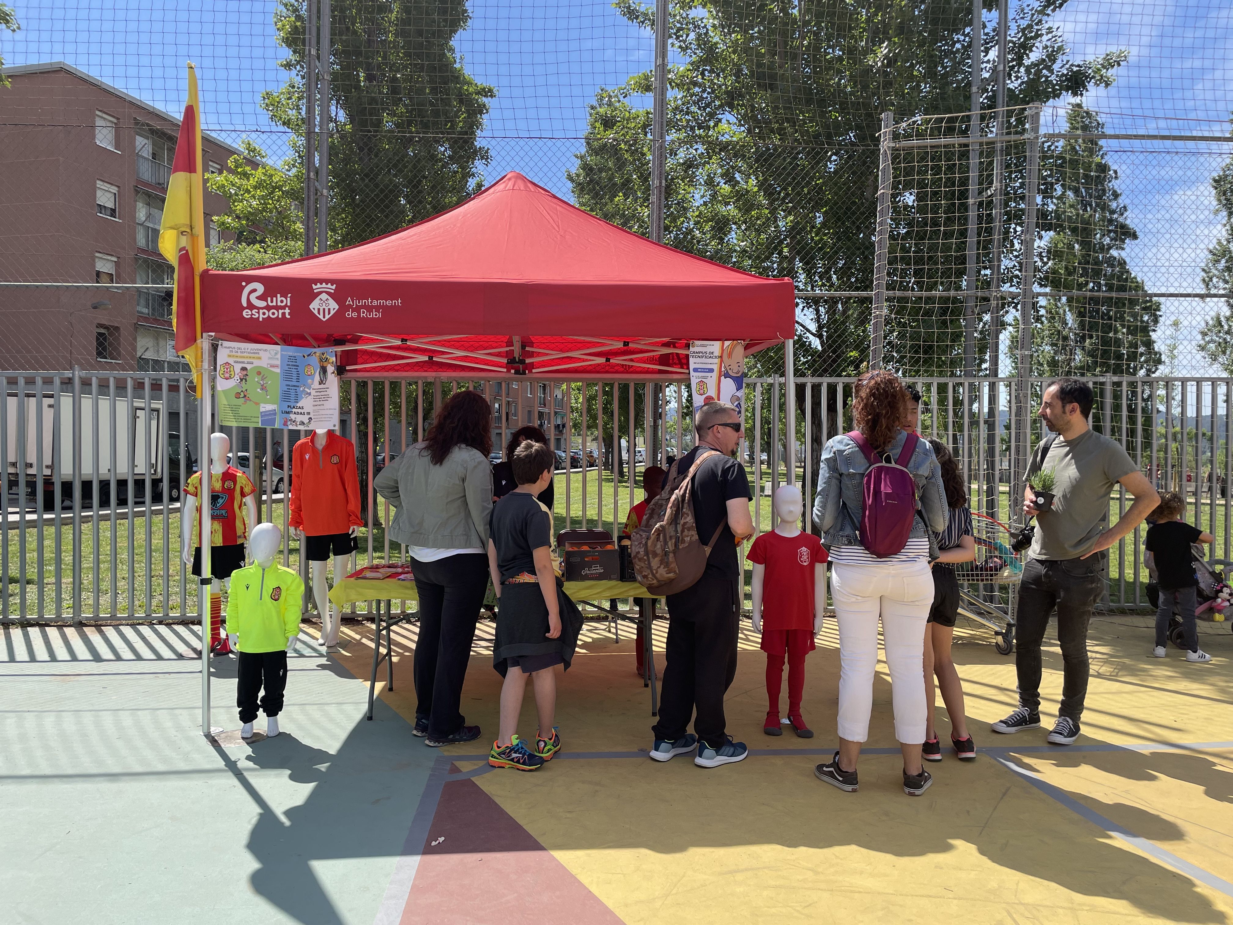 Jornada lúdica al parc de la Pau i la Natura. FOTO: Arnau Martínez