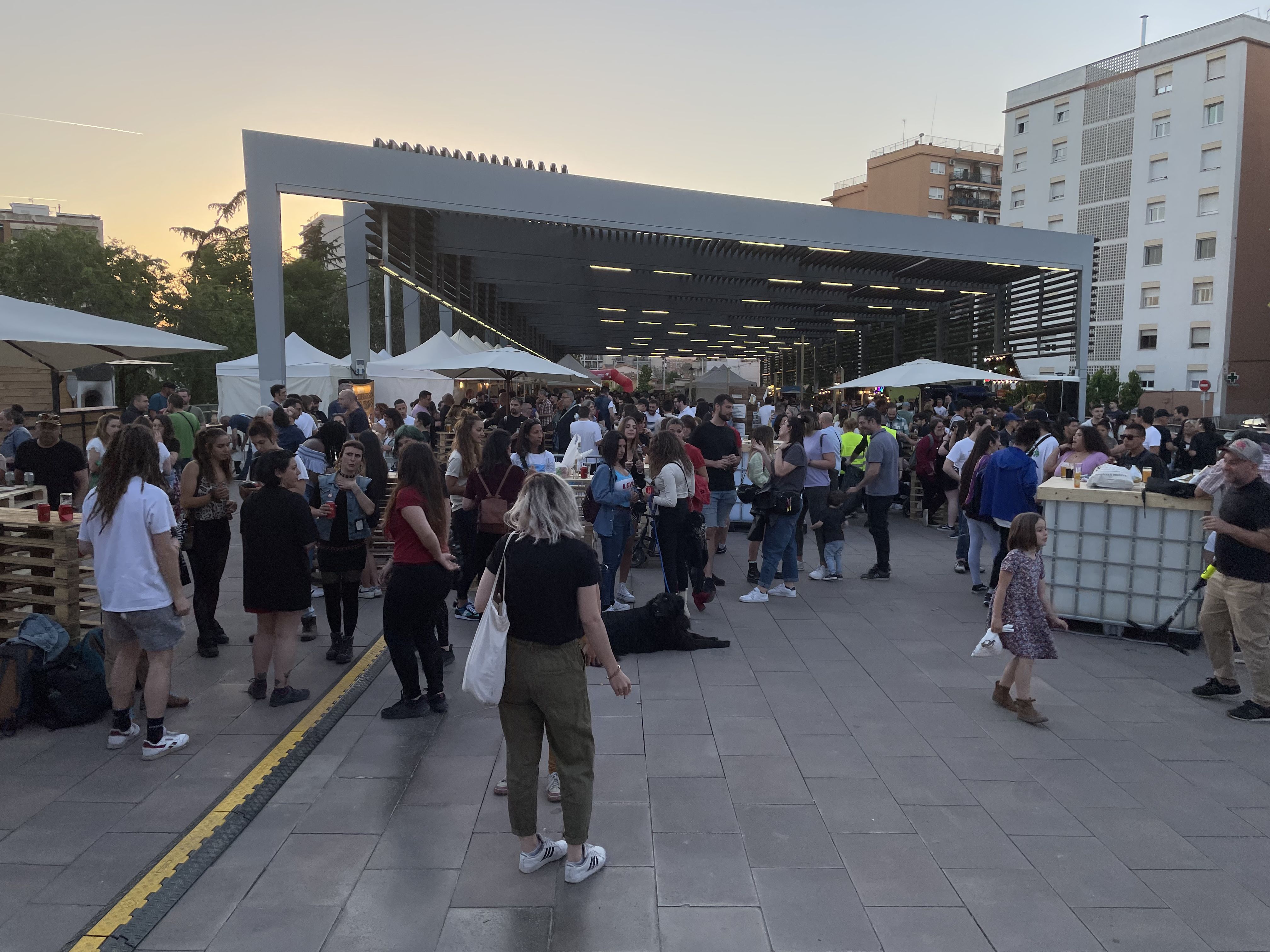 Rubí celebra de nou la Fira de la Cervesa Artesana i el Formatge. FOTO: Arnau Martínez