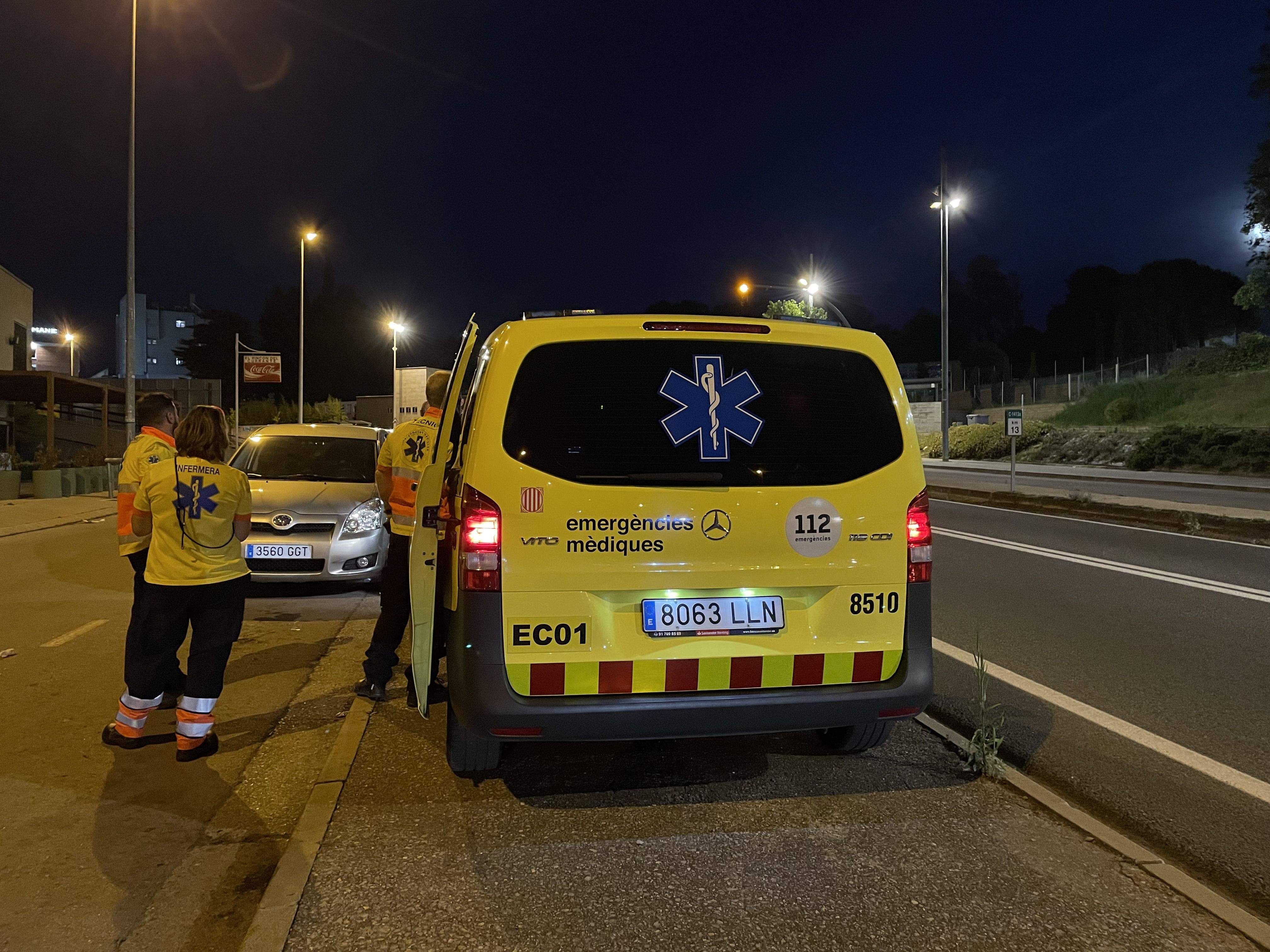 Prop d'una trentena de persones pateixen una intoxicació alimentària. FOTO: Arnau Martínez