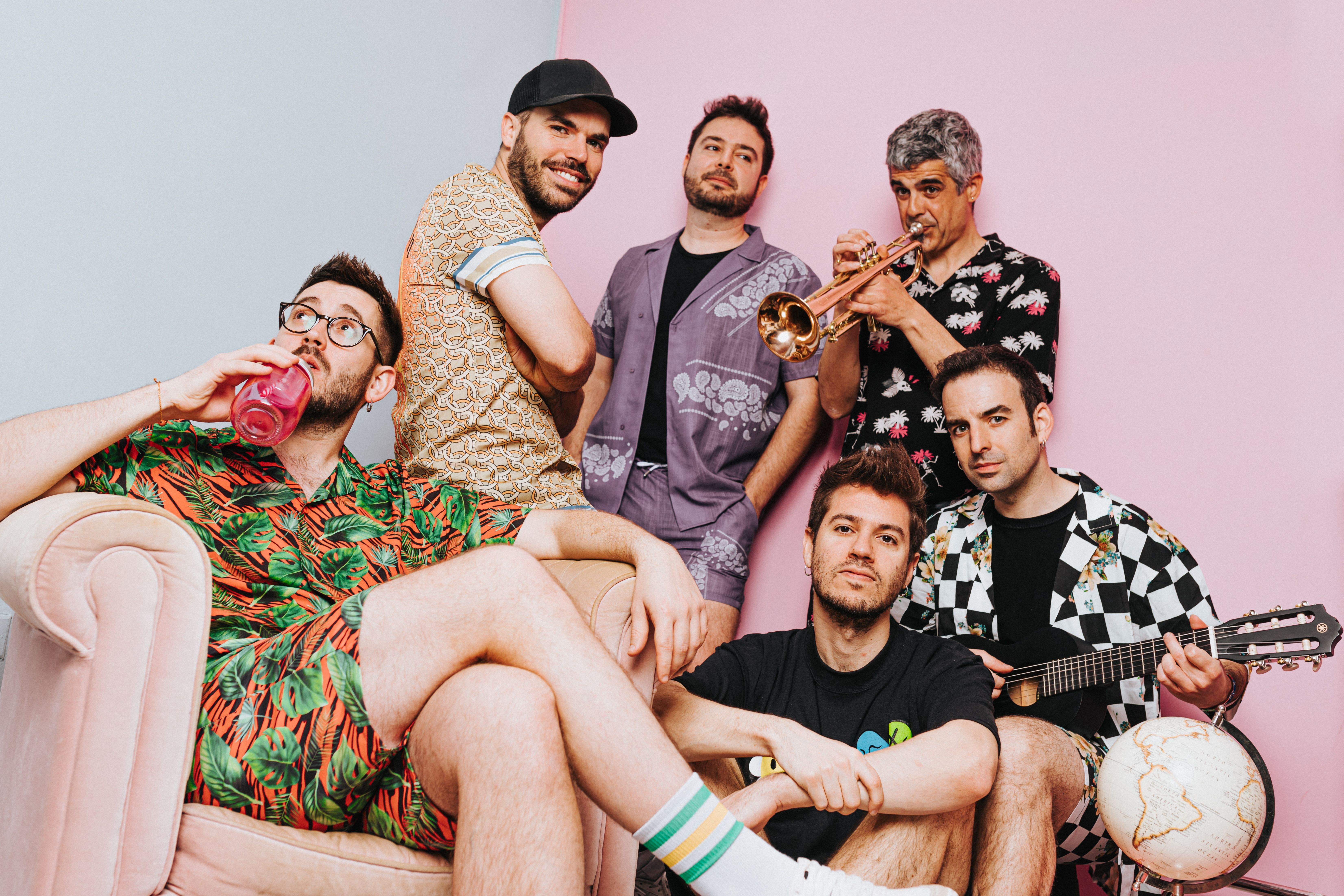 Foto promocional del grup Doctor Prats en el marc de la publicació de 'Pel cantó bo'. Cedida a l'ACN per Música Global