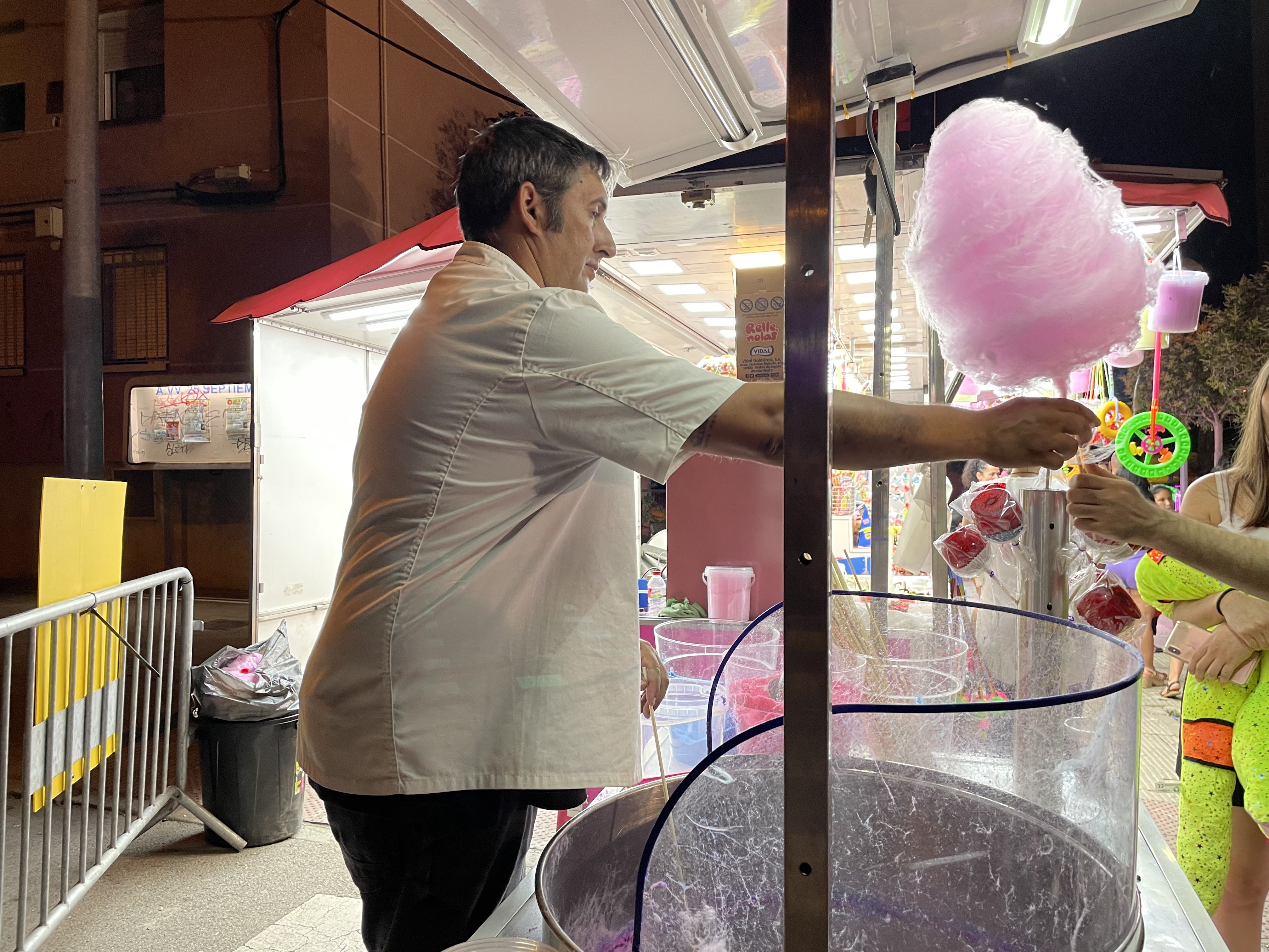 El barri del 25 de Setembre gaudeix de les seves festes. FOTO: Arnau Martínez