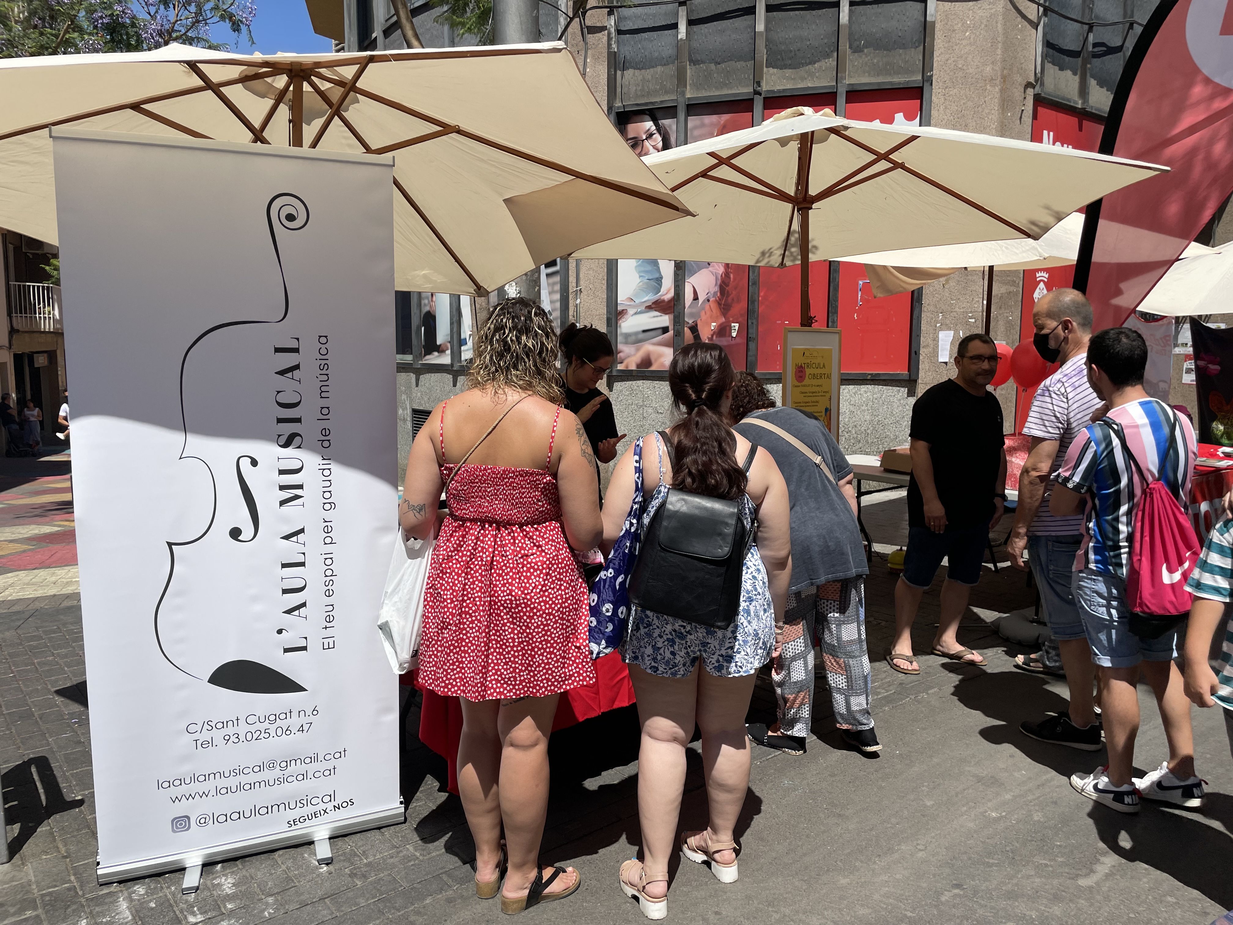 Rubí gaudeix d'una nova edició de la Botiga al Carrer. FOTO: Arnau Martínez