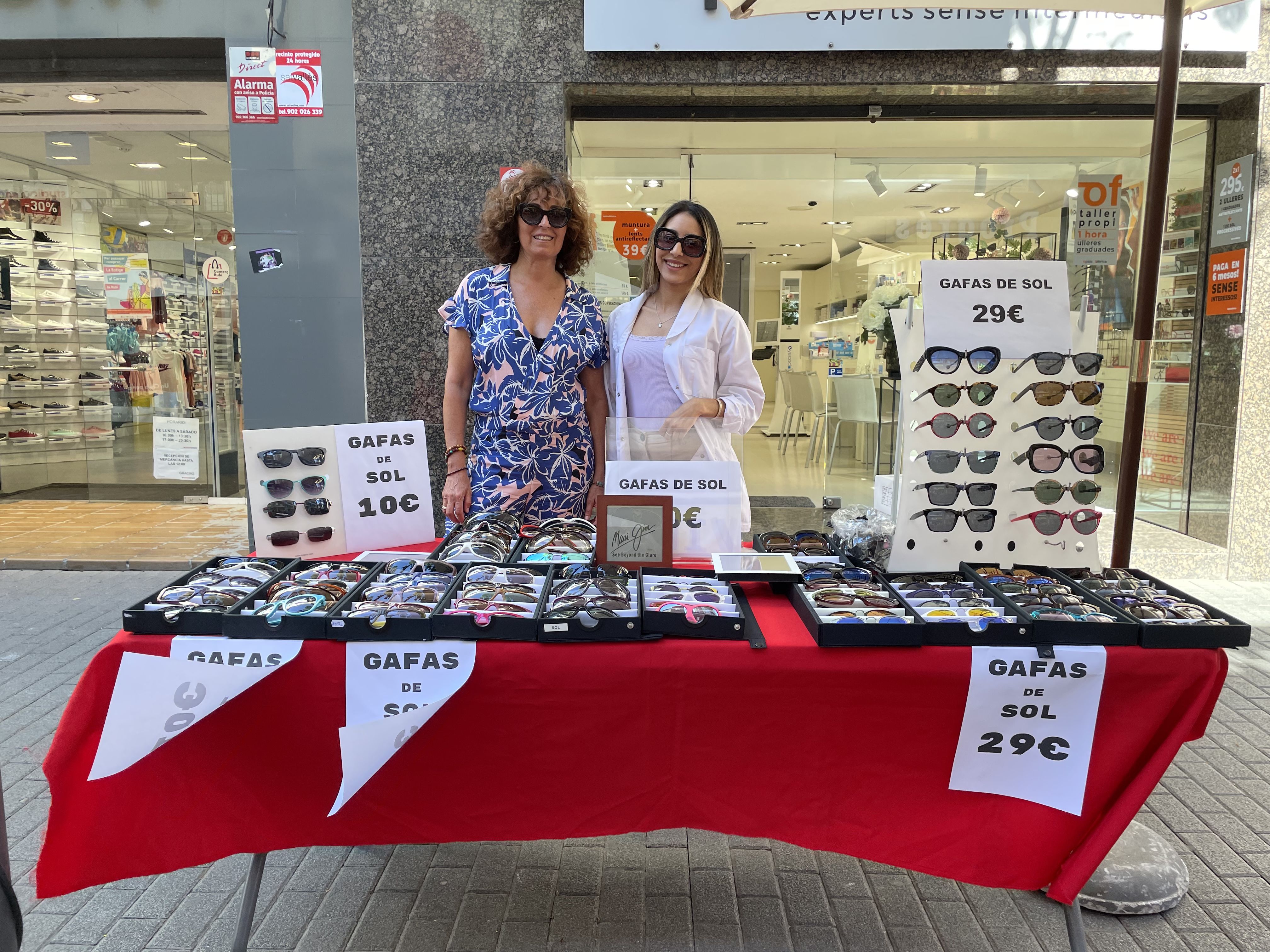 Rubí gaudeix d'una nova edició de la Botiga al Carrer. FOTO: Arnau Martínez