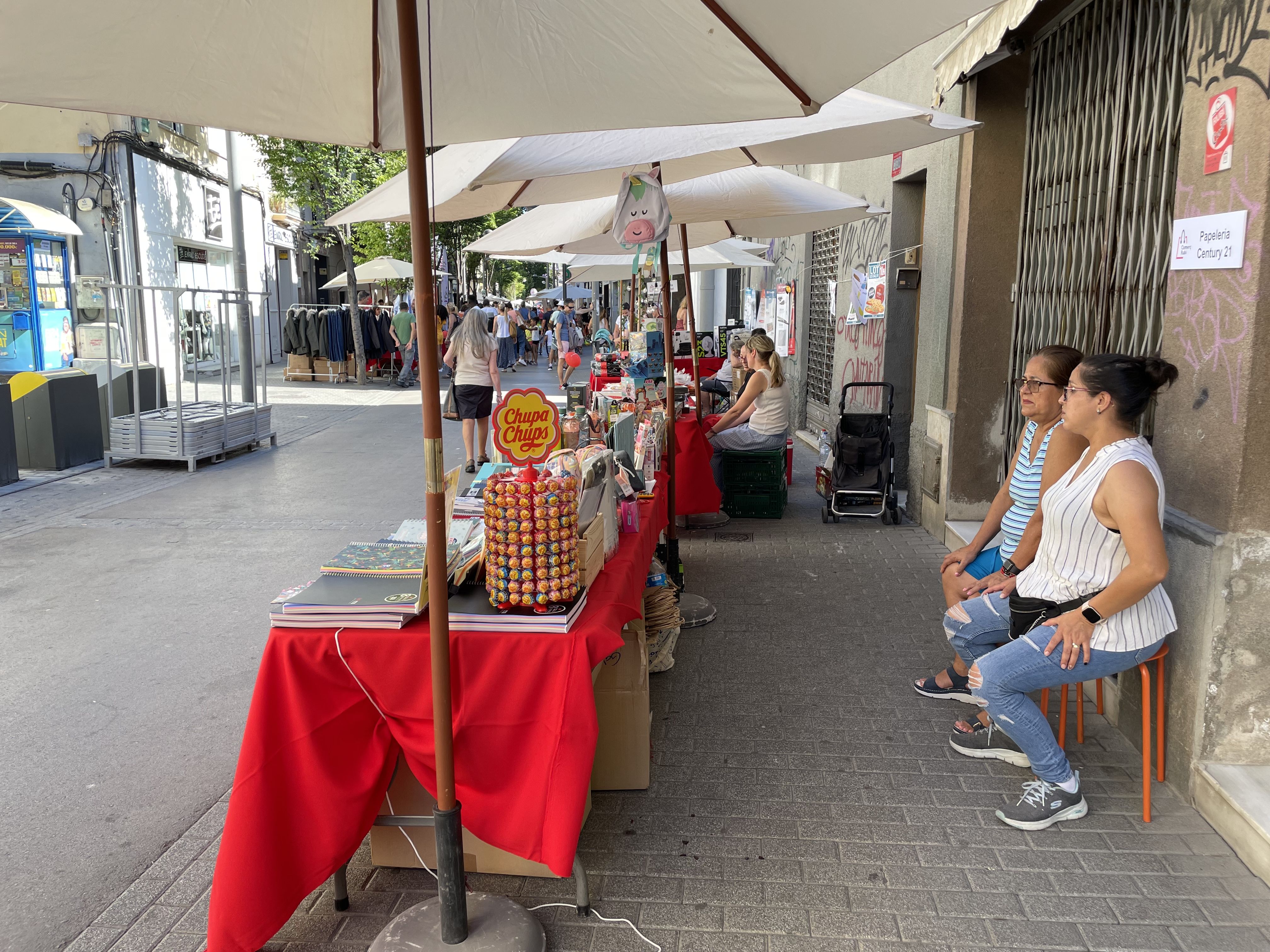 Rubí gaudeix d'una nova edició de la Botiga al Carrer. FOTO: Arnau Martínez