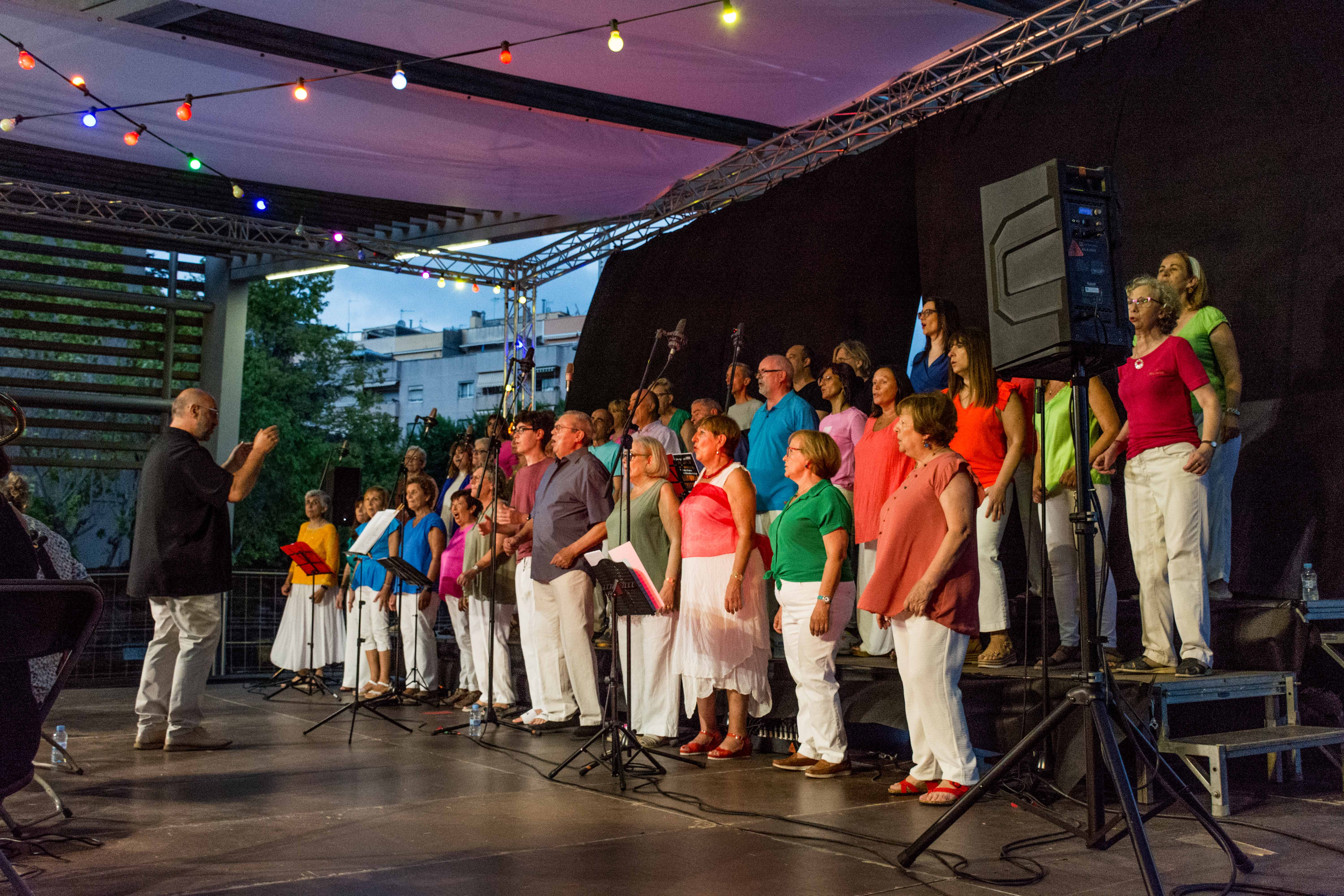 Concert de l'Obrador Coral a la rambla del Ferrocarril. FOTO: Carmelo Jiménez