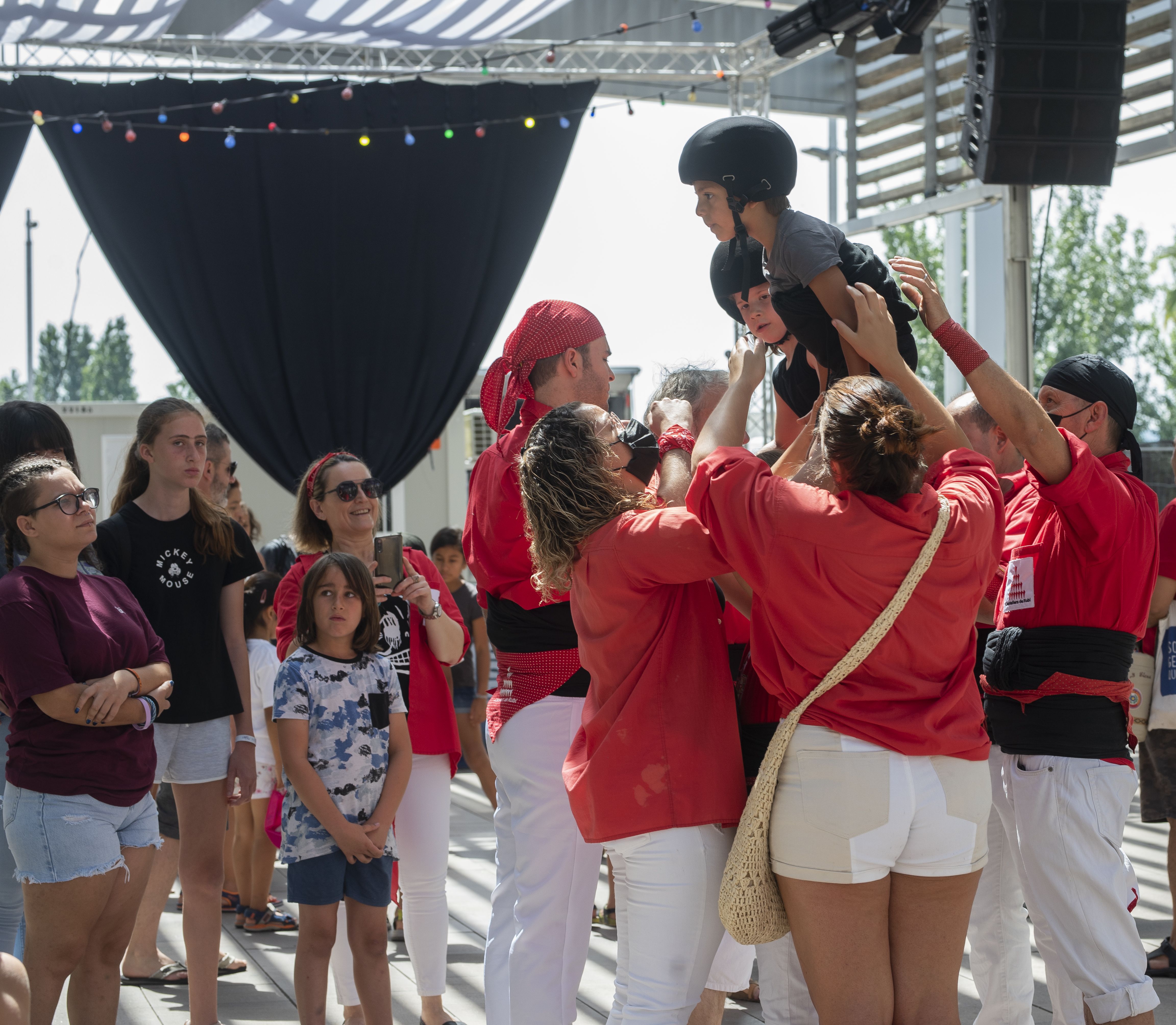 Demostració i taller dels Castellers de Rubí. FOTO: Laura Núñez