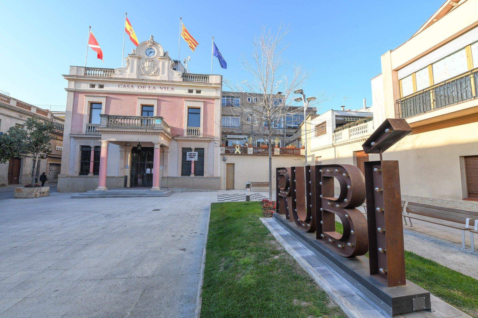 S’obre la convocatòria per a l’elecció del Síndic de Greuges de Rubí. FOTO: Ajuntament de Rubí S’obre la convocatòria per a l’elecció del Síndic de Greuges de Rubí. FOTO: Ajuntament de Rubí