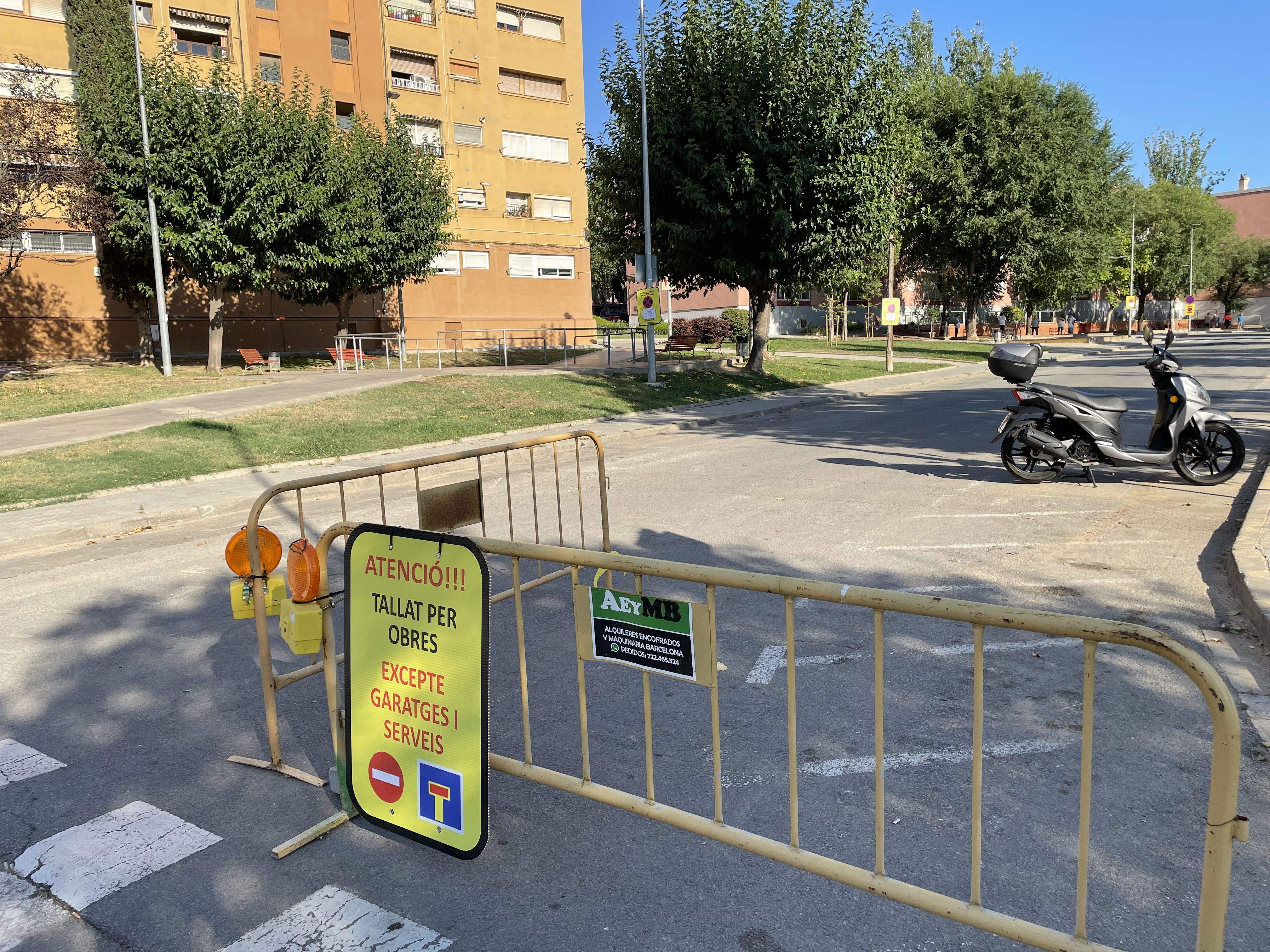 Tram del carrer Marconi tallat. FOTO: Redacció