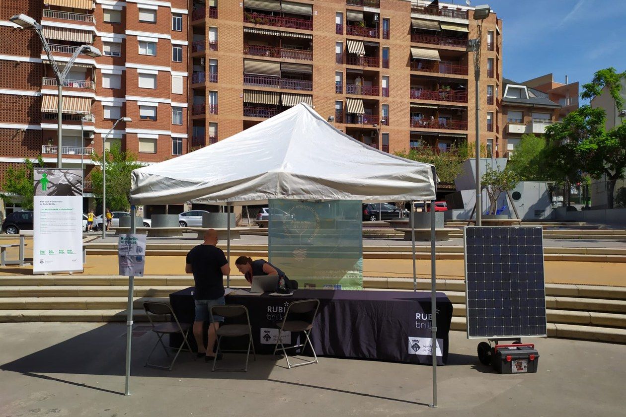 La parada informativa s'ubicarà cada segon dissabte a la plaça del Mercat. FOTO: Ajuntament de Rubí/Localpres