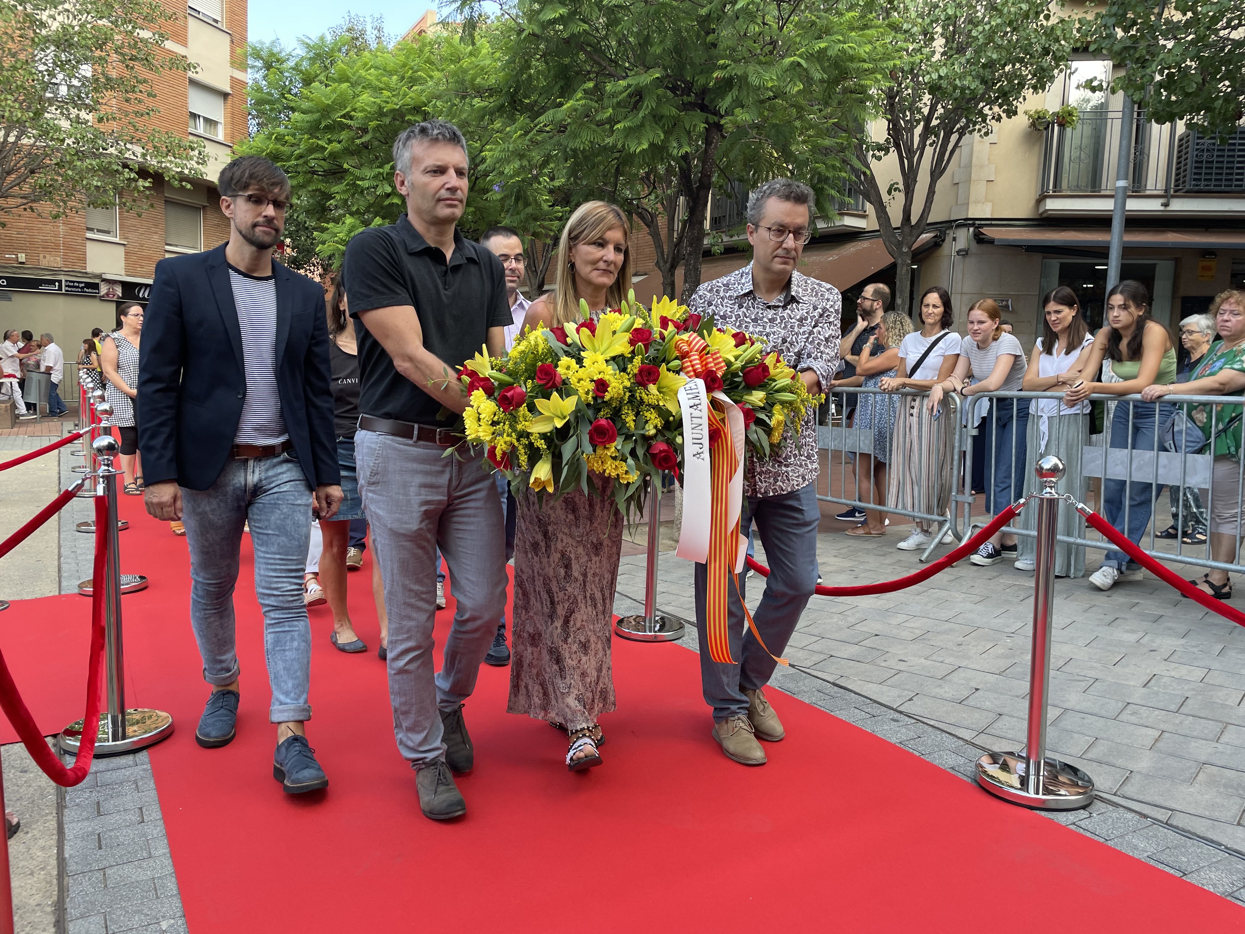 La ciutat ha viscut el tradicional acte institucional a la plaça de l'Onze de Setembre. FOTO: Arnau Martínez