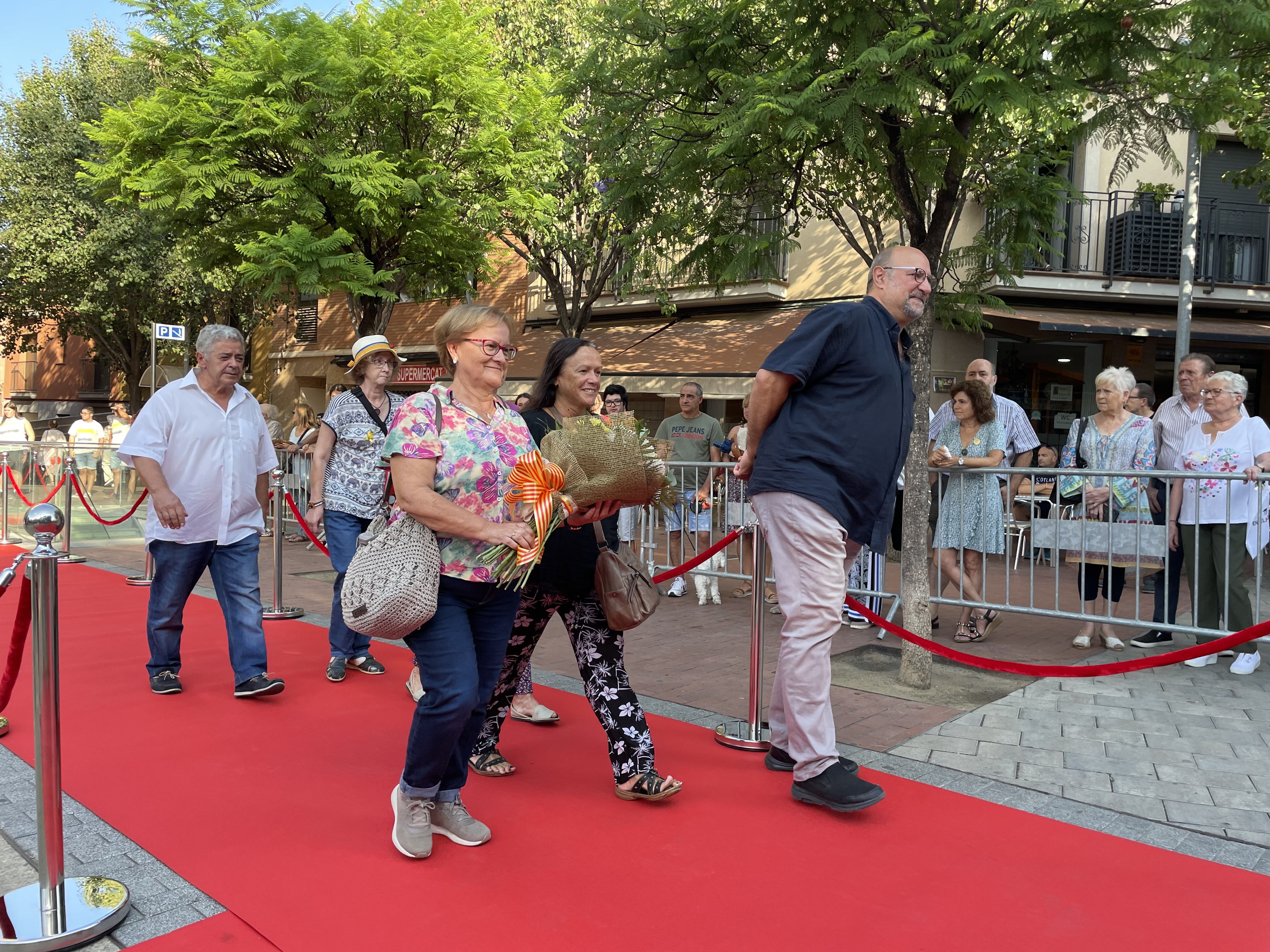 La ciutat ha viscut el tradicional acte institucional a la plaça de l'Onze de Setembre. FOTO: Arnau Martínez