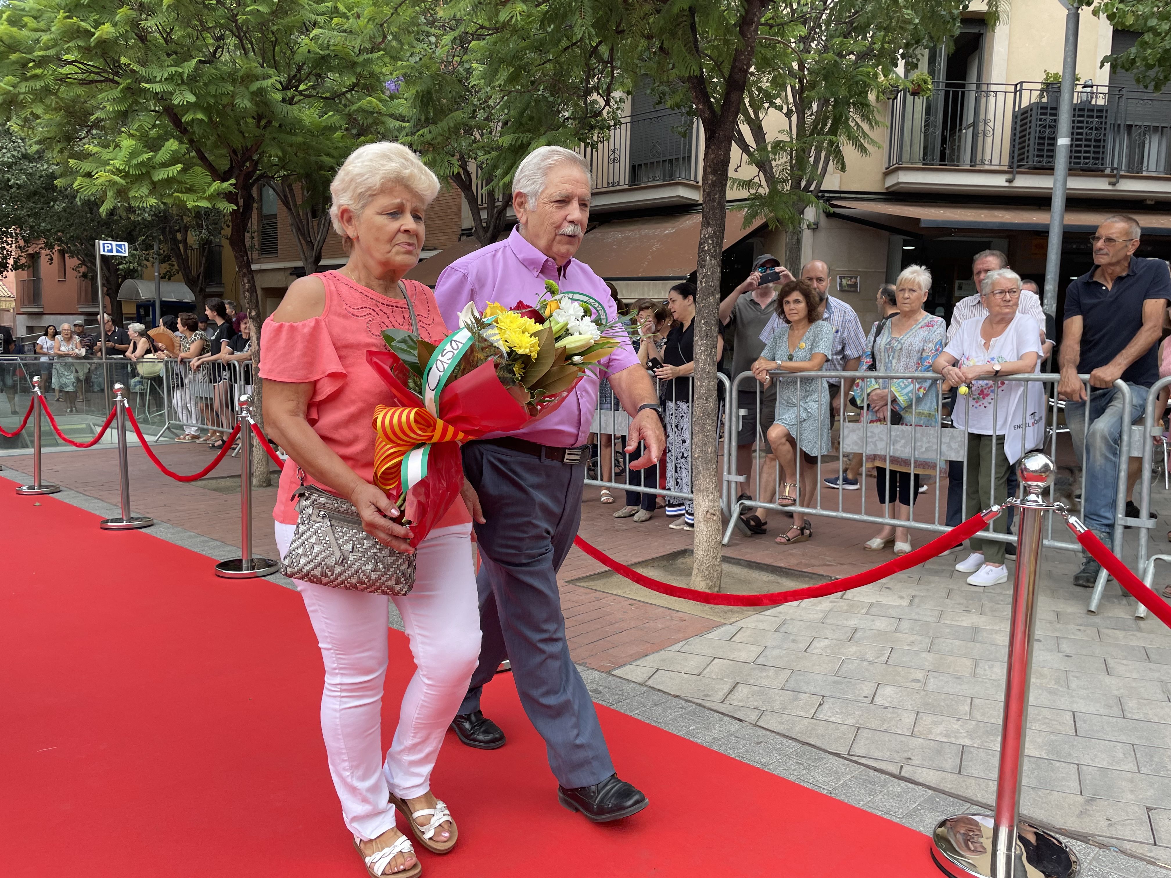 La ciutat ha viscut el tradicional acte institucional a la plaça de l'Onze de Setembre. FOTO: Arnau Martínez