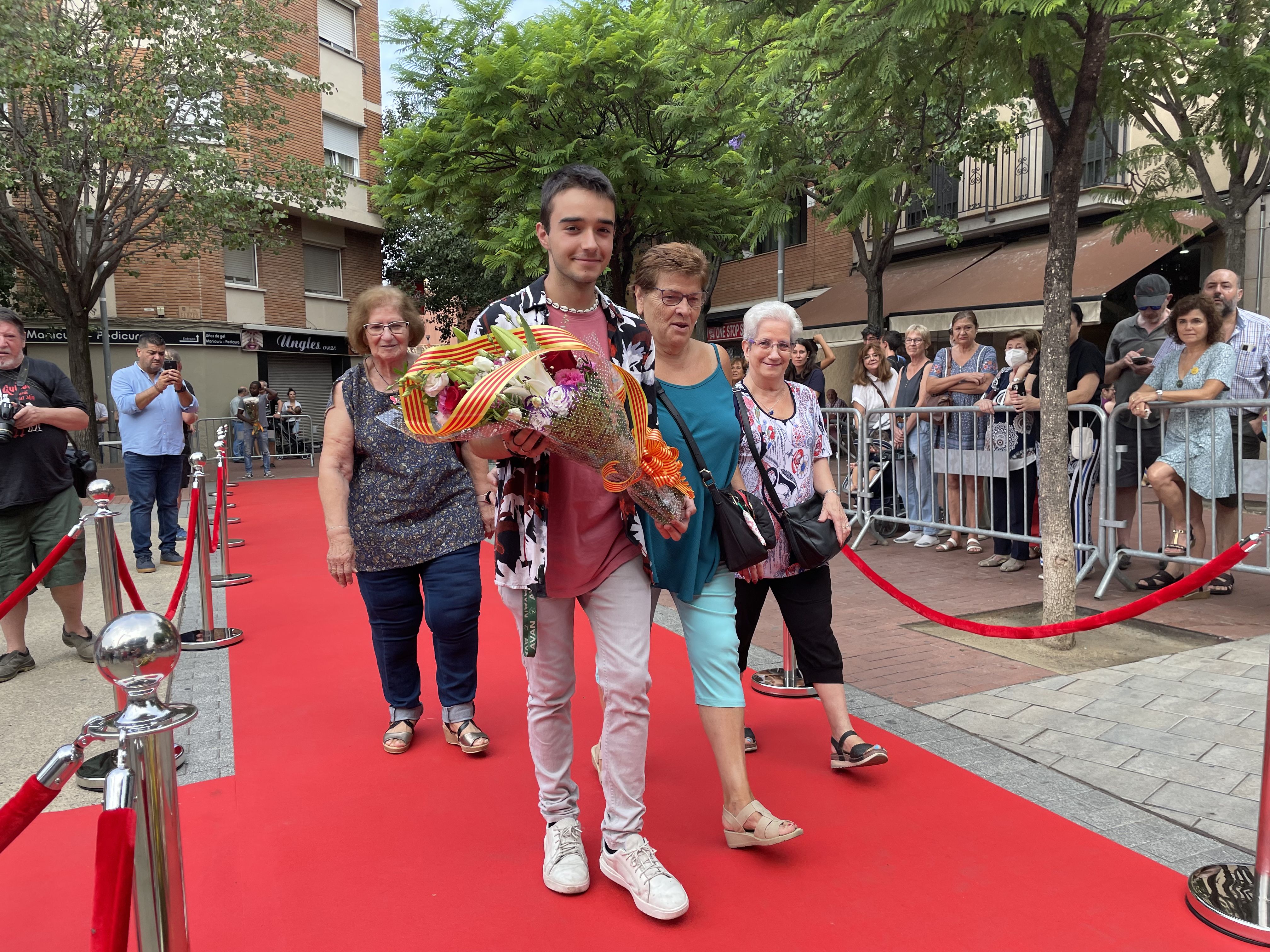 La ciutat ha viscut el tradicional acte institucional a la plaça de l'Onze de Setembre. FOTO: Arnau Martínez