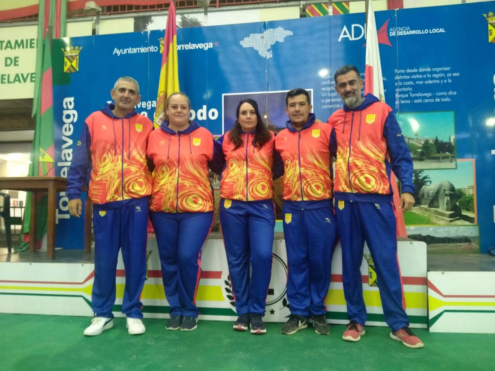 Nito Rodríguez, primer per l'esquerra, al torneig de 'Cantabria Infinita'. FOTO: Cedida