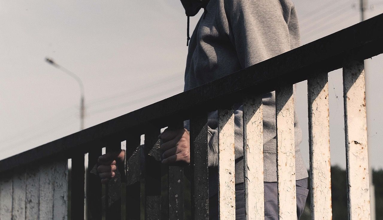 La mort per suïcidi ha causat 4.000 víctimes a l'Estat espanyol només en el 2020. FOTO: Pixabay