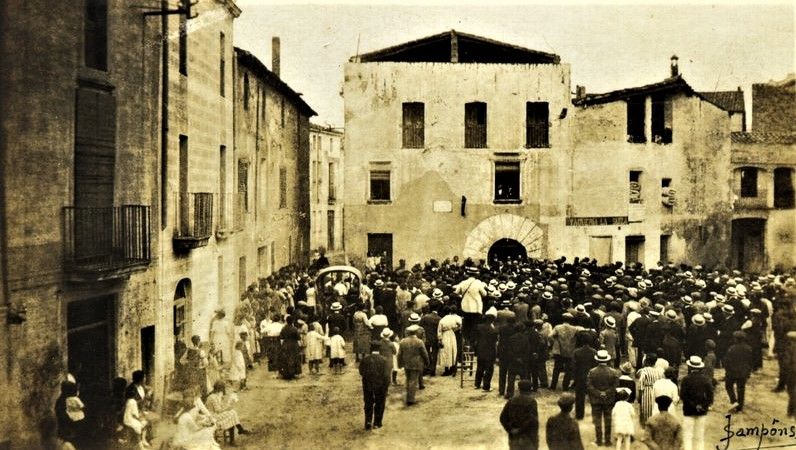 Homenatge a Josep Palet en el 1920. FOTO: Arxiu Família Sampons Jordana Homenatge a Josep Palet en el 1920. FOTO: Arxiu Família Sampons Jordana