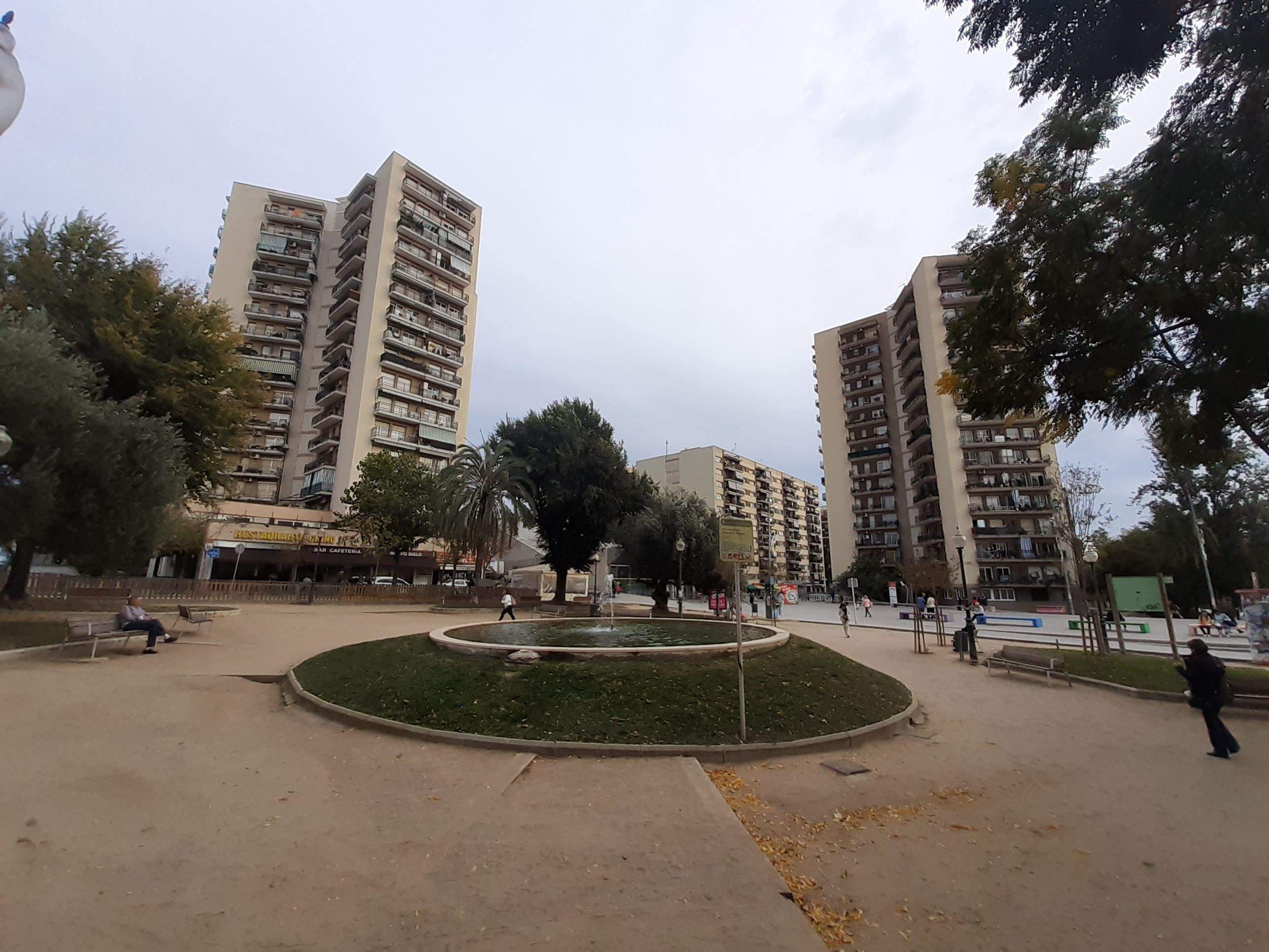 ERC Rubí considera que a la ciutat hi ha “dèficit d’arbrat”. FOTO: Plaça Pearson/Andrea Sánchez Esteban ERC Rubí considera que a la ciutat hi ha “dèficit d’arbrat”. FOTO: Plaça Pearson/Andrea Sánchez Esteban