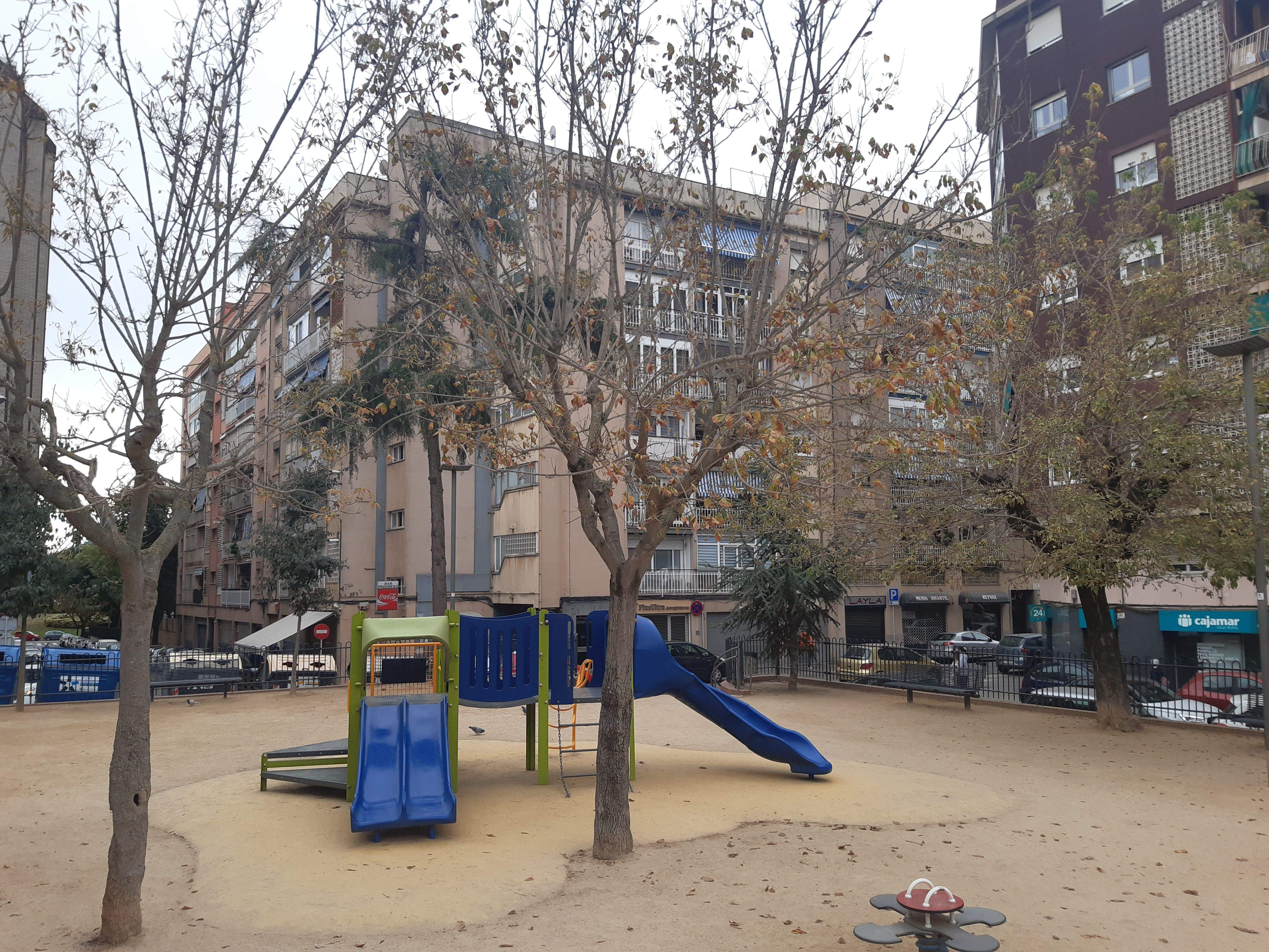 El temps per aquesta setmana. Plaça del Progrés de Rubí. FOTO: Andrea Sánchez Esteban