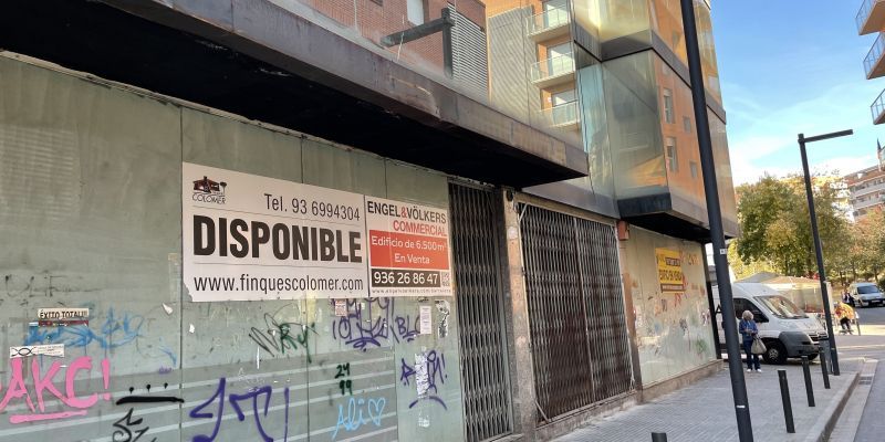 Una de les notícies més llegides, com la projecció de 9 pisos a l’edifici Dino de Rubí. FOTO: NHS