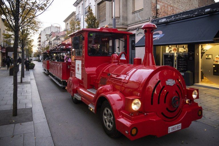El Trenet dels Comerciants pels carrers de la ciutat. FOTO: Ajuntament de Rubí