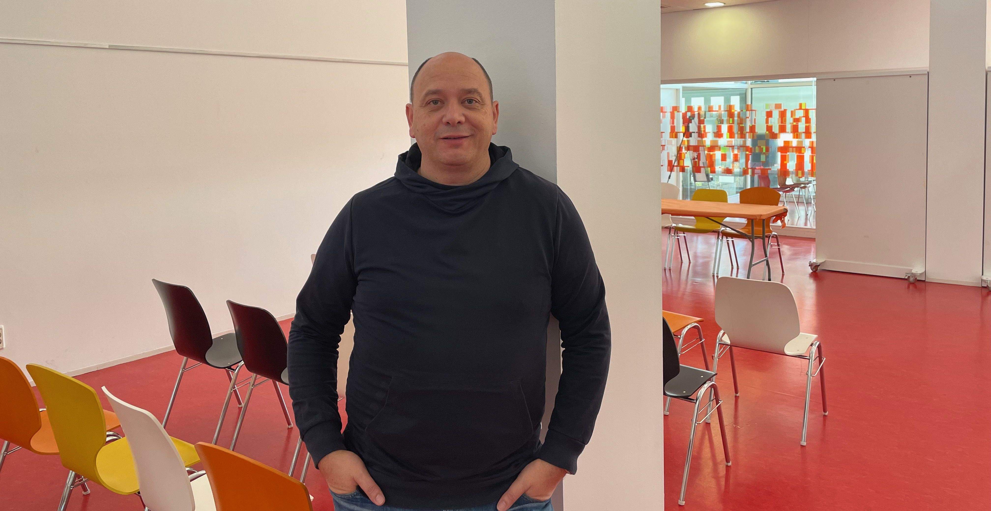 Carles Aluju, Síndic de Greuges de Rubí, a la Biblioteca Mestre Martí Tauler. FOTO: NHS Carles Aluju, Síndic de Greuges de Rubí, a la Biblioteca Mestre Martí Tauler. FOTO: NHS