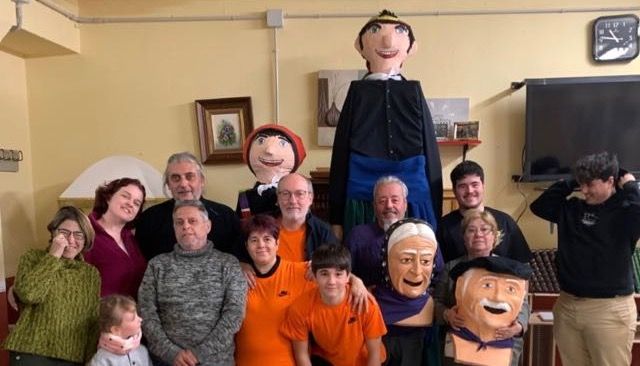 La nova Colla Gegantera Ca n'Oriol ofereix assajos gratuïts dirigits a tots els públics. FOTO: Cedida La nova Colla Gegantera Ca n'Oriol ofereix assajos gratuïts dirigits a tots els públics. FOTO: Cedida