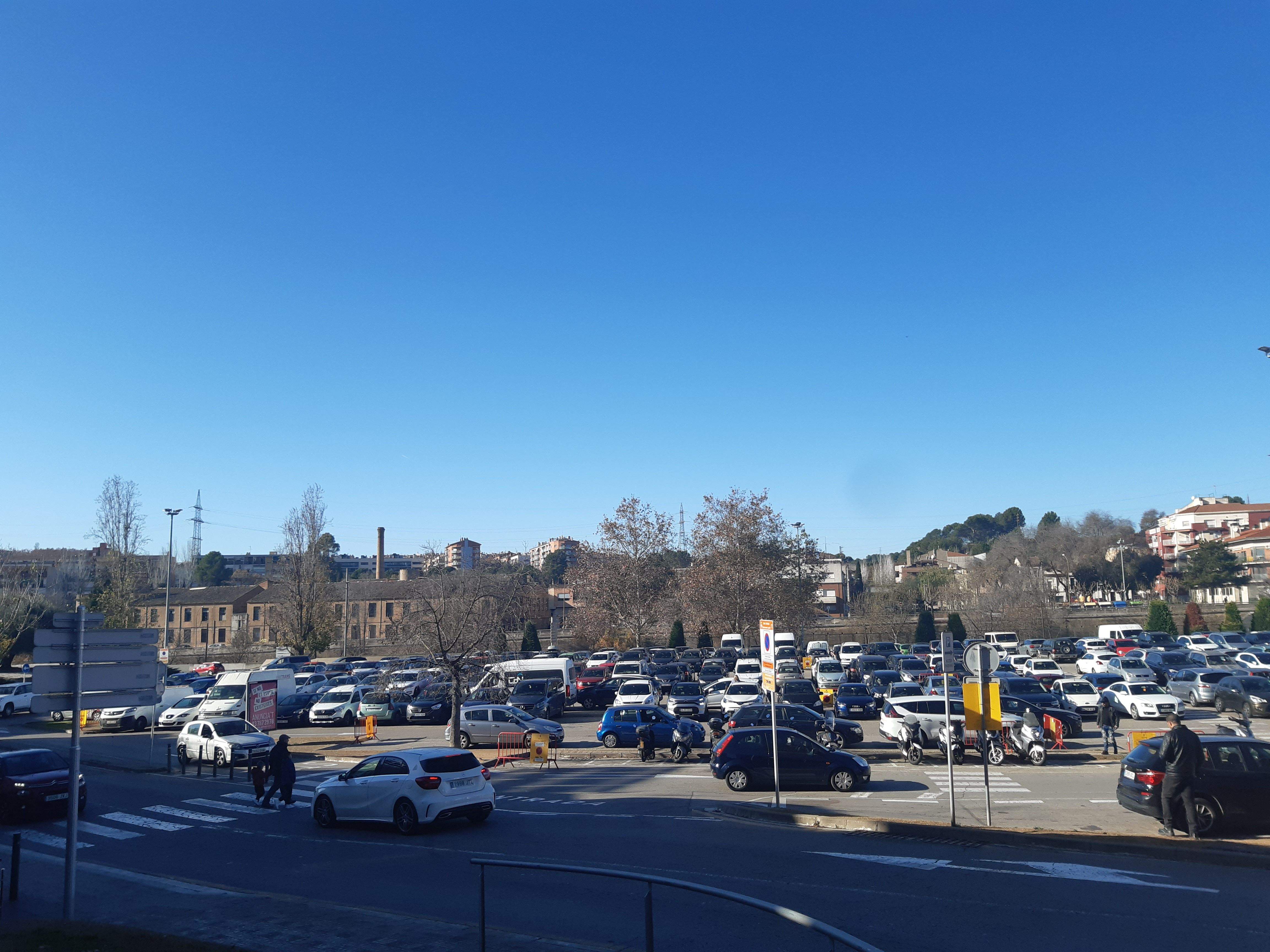 Restriccions d'aparcament a l'Escardívol. FOTO: E.L.