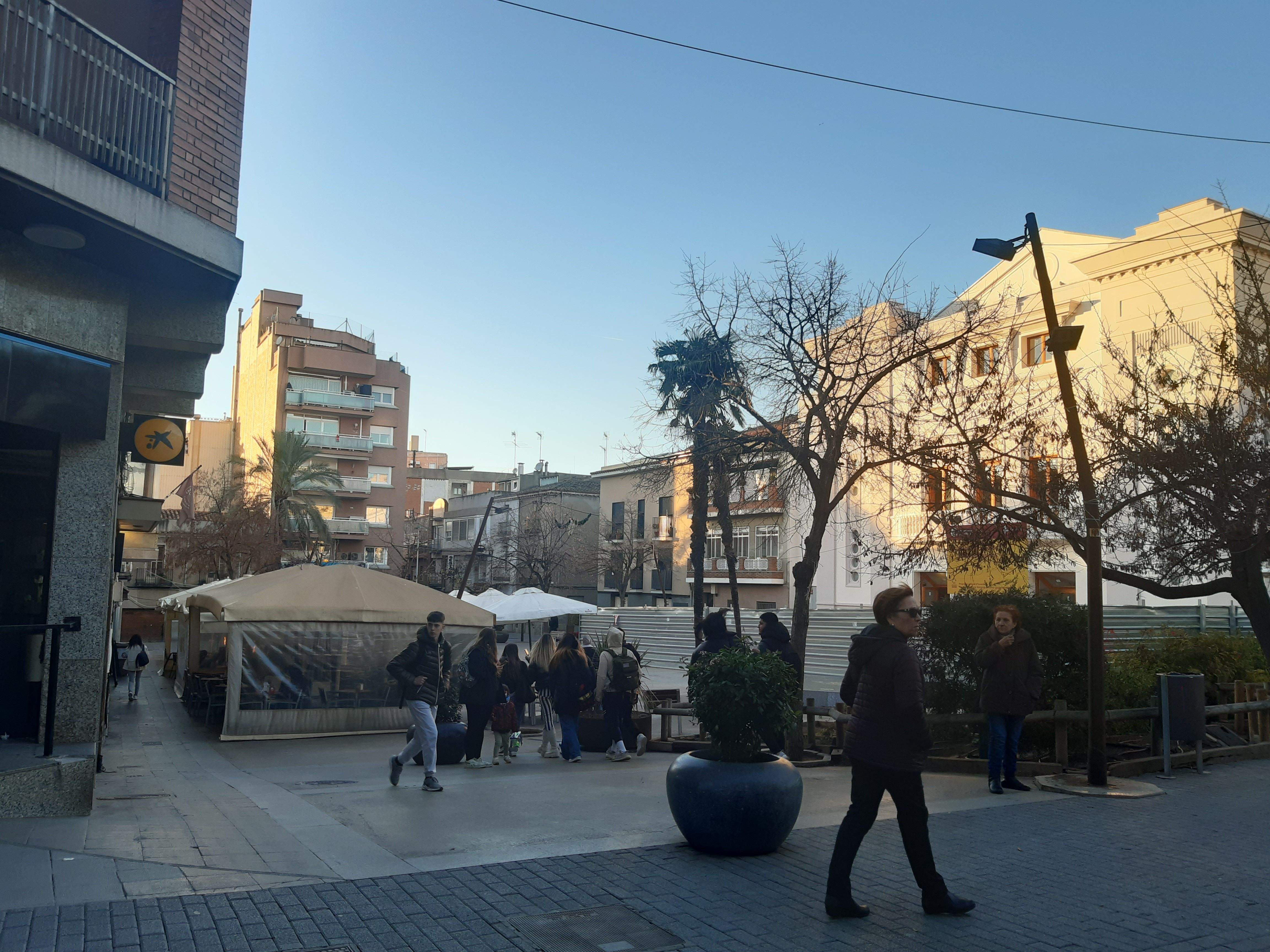 Les notícies més destacades. Plaça Catalunya de Rubí. FOTO: Andrea Sánchez Esteban